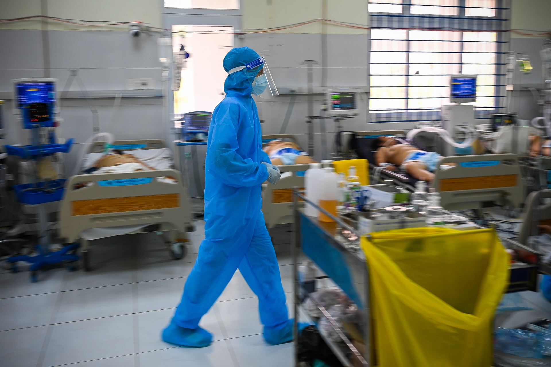 Trung tam hoi suc Covid-19 o Binh Duong anh 8