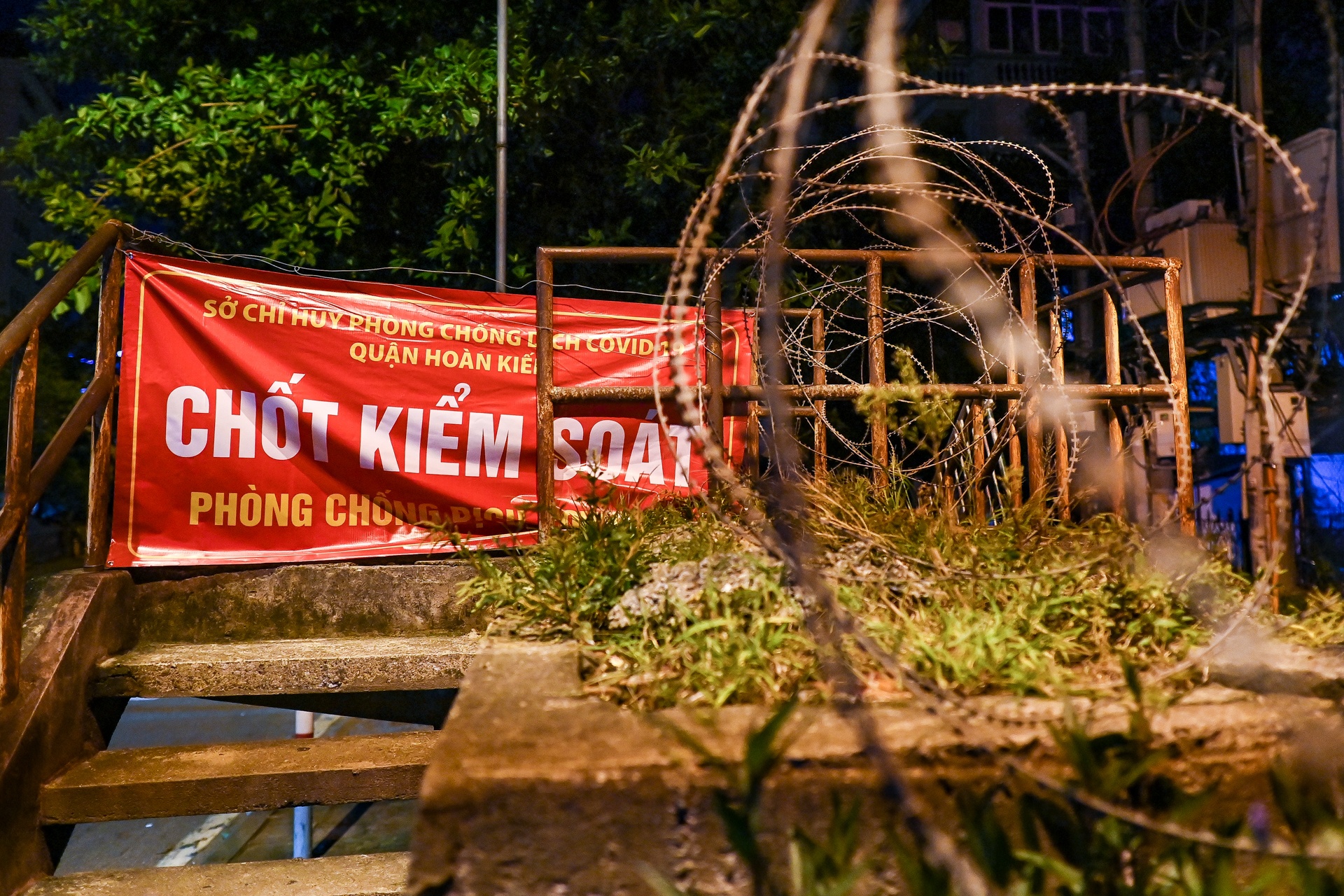 Treo rao tron khoi khu cach ly o Ha Noi anh 2