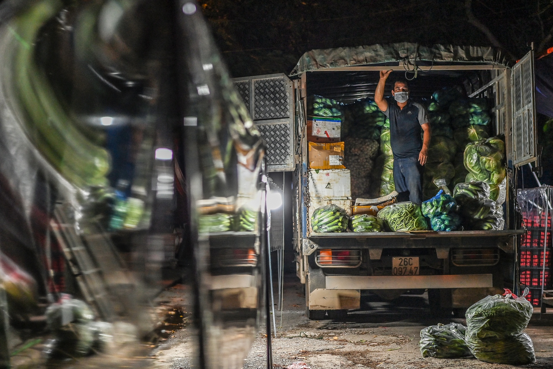 Cho dau moi Ha Noi mo cua anh 11