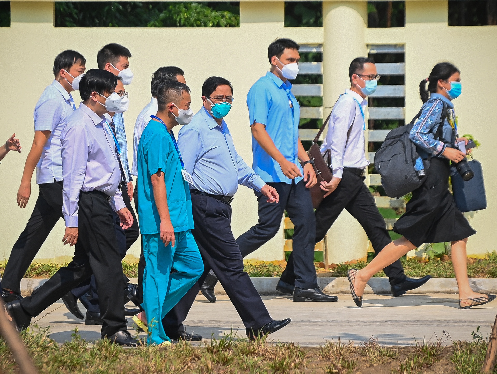 Benh vien Covid-19 o Ha Noi anh 2