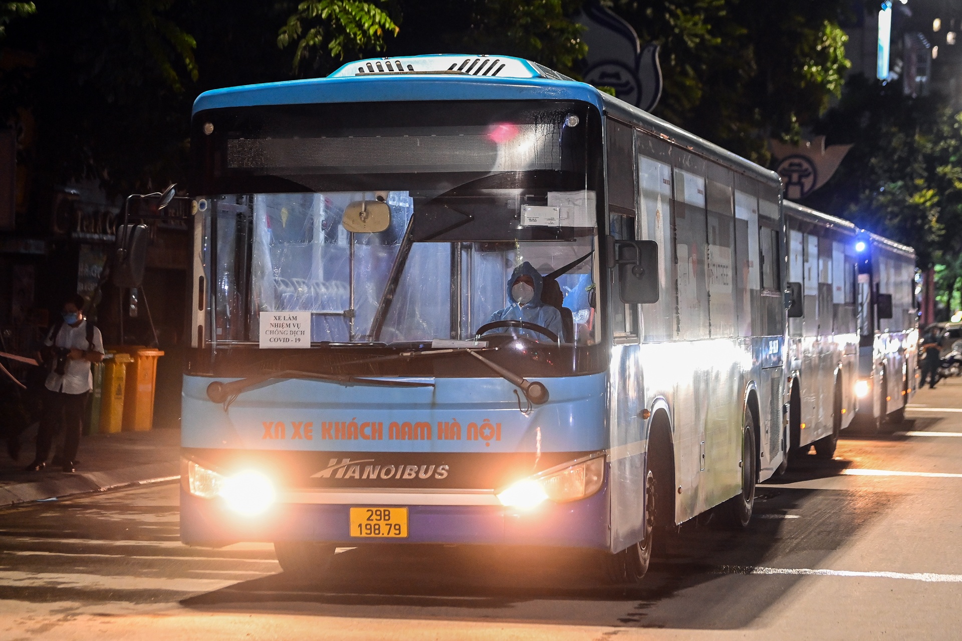 Di doi nguoi dan o o dich Thanh Xuan Trung anh 6