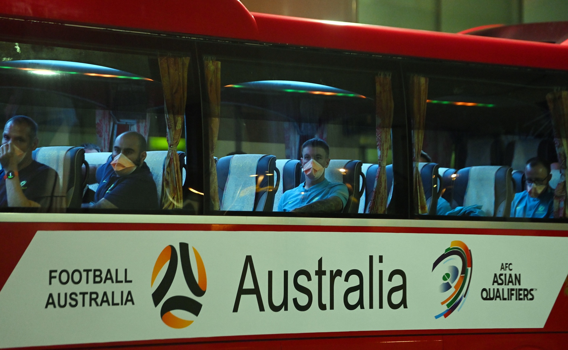 Doi tuyen Australia den Ha Noi anh 10