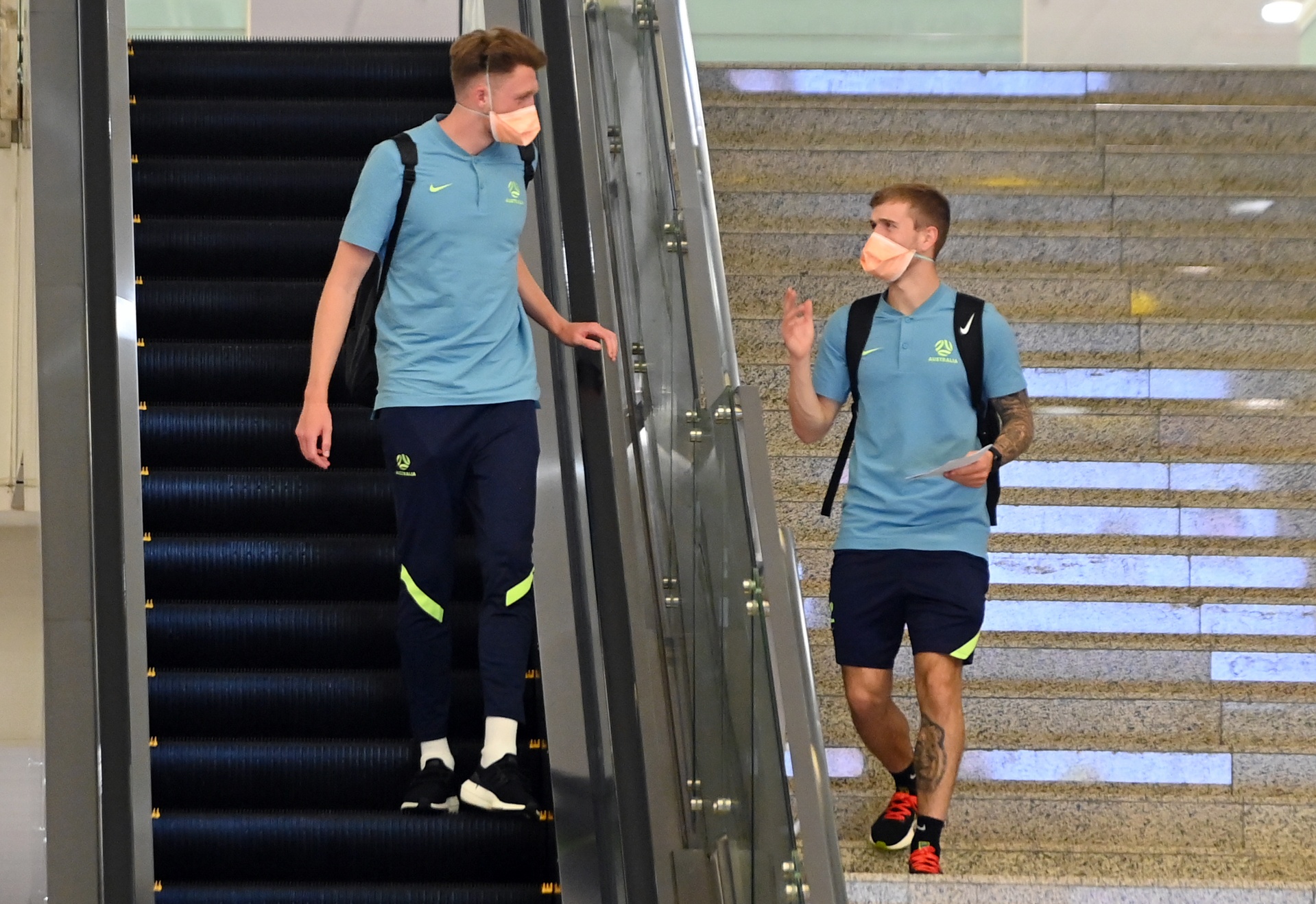 Doi tuyen Australia den Ha Noi anh 3