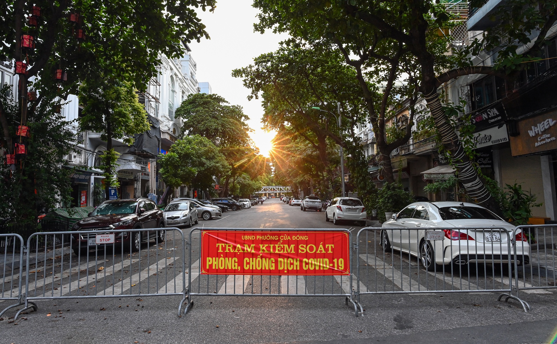 Dỡ bỏ rào cứng ở Hà Nội ảnh 4 Do bo rao cung o Ha Noi anh 4