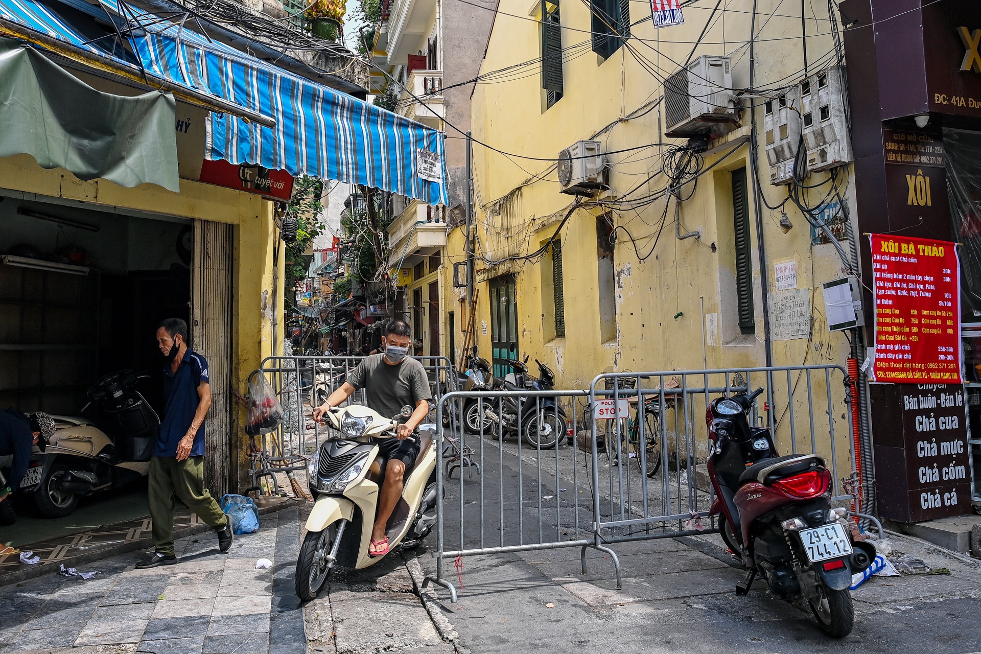 Dỡ bỏ rào cứng ở Hà Nội ảnh 25 Do bo rao cung o Ha Noi anh 25