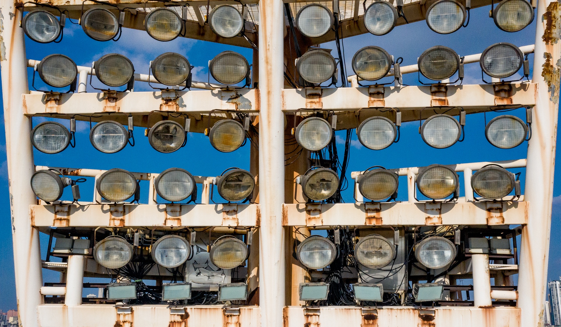 Sua chua san van dong My Dinh anh 5