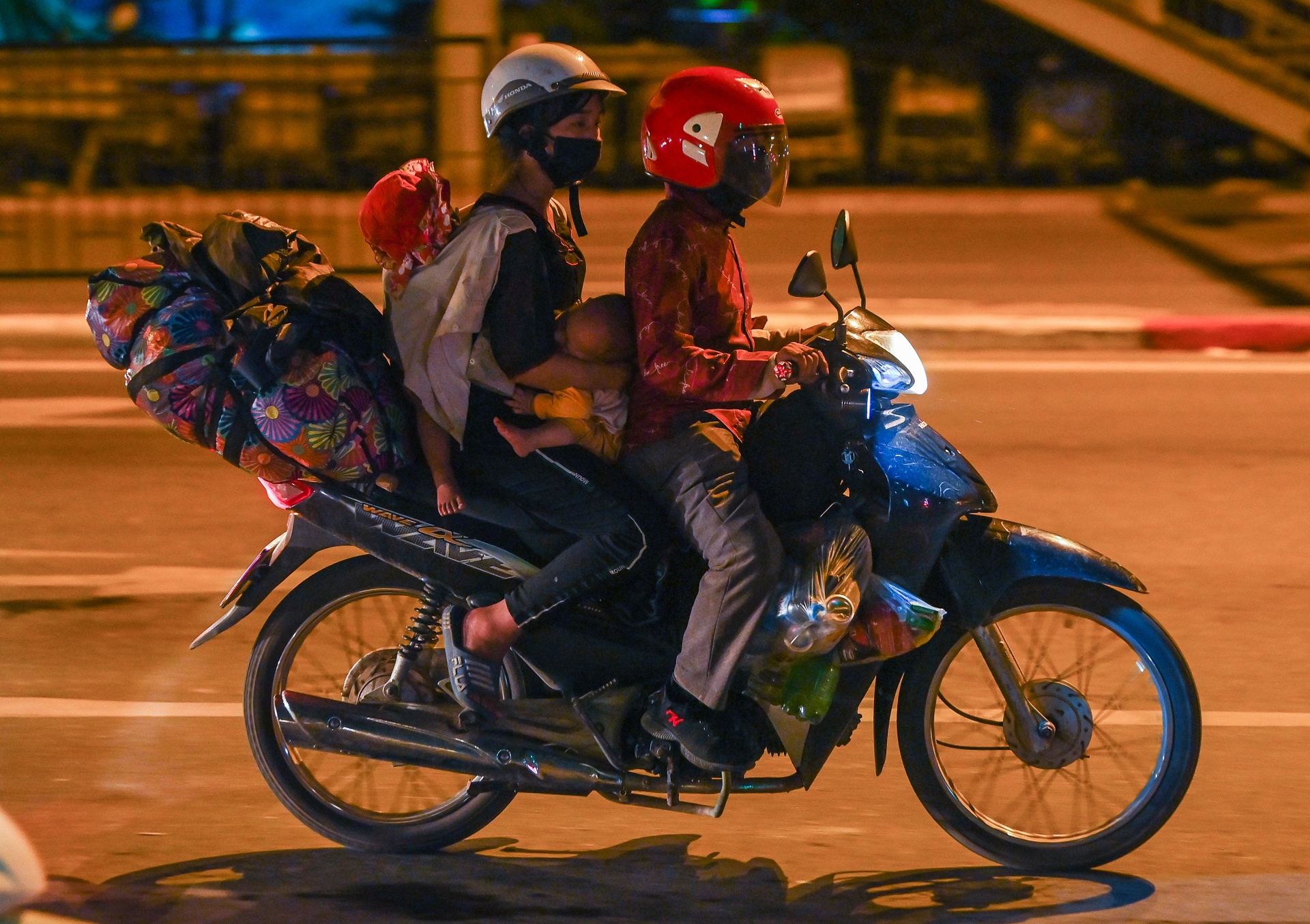 Nguoi dan ve que tranh dich anh 10