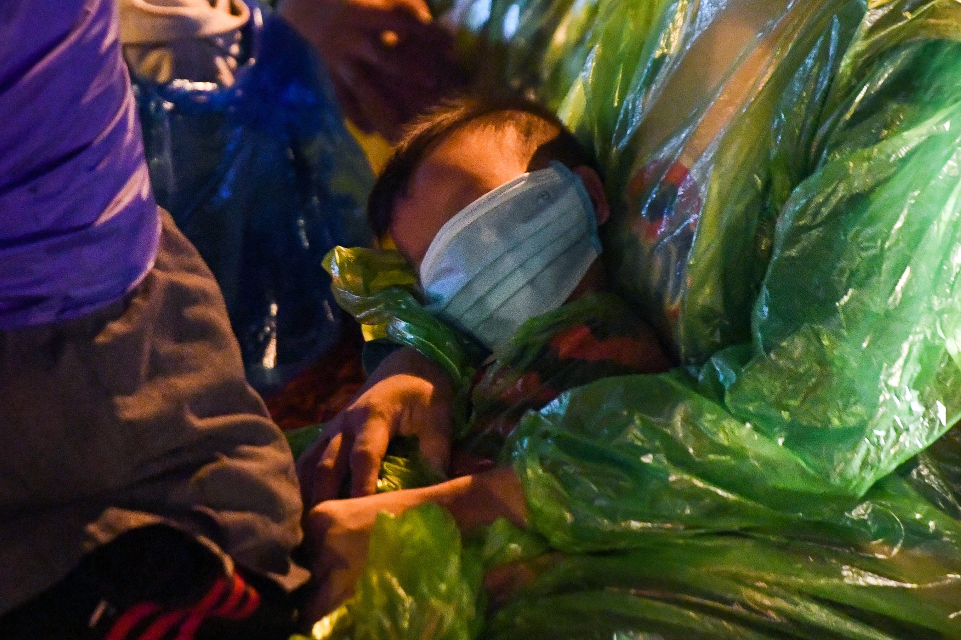 Nguoi dan ve que tranh dich anh 9