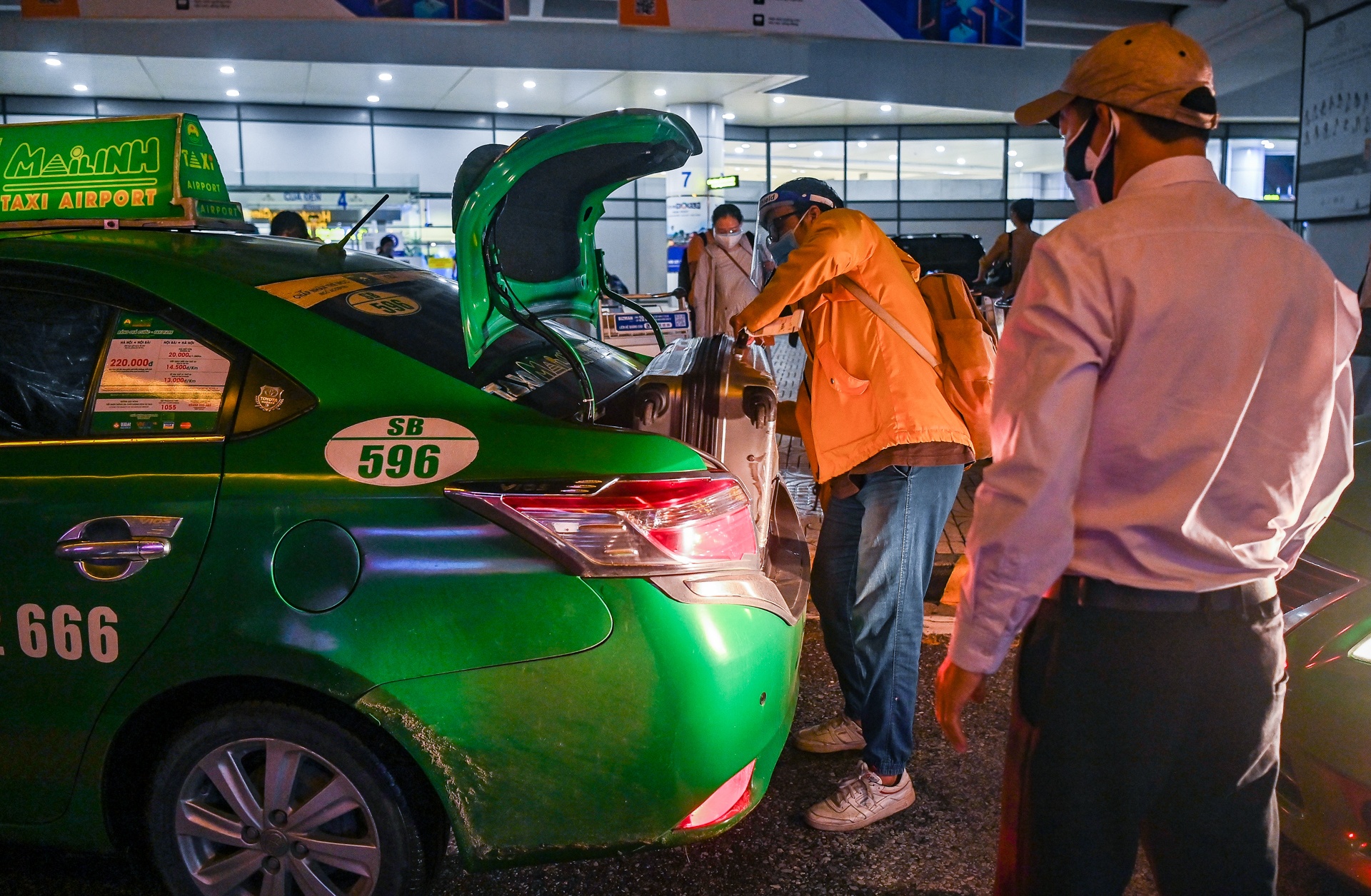 Khong cach ly nguoi tu TP.HCM ve Ha Noi anh 8