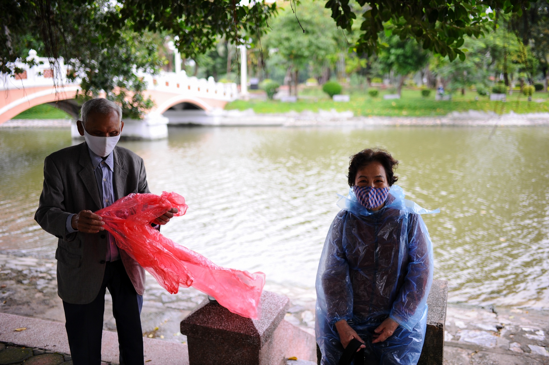 Cong vien o Ha Noi mo cua anh 6