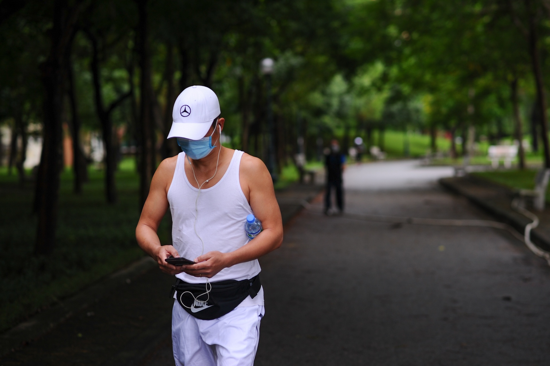 Cong vien o Ha Noi mo cua anh 2