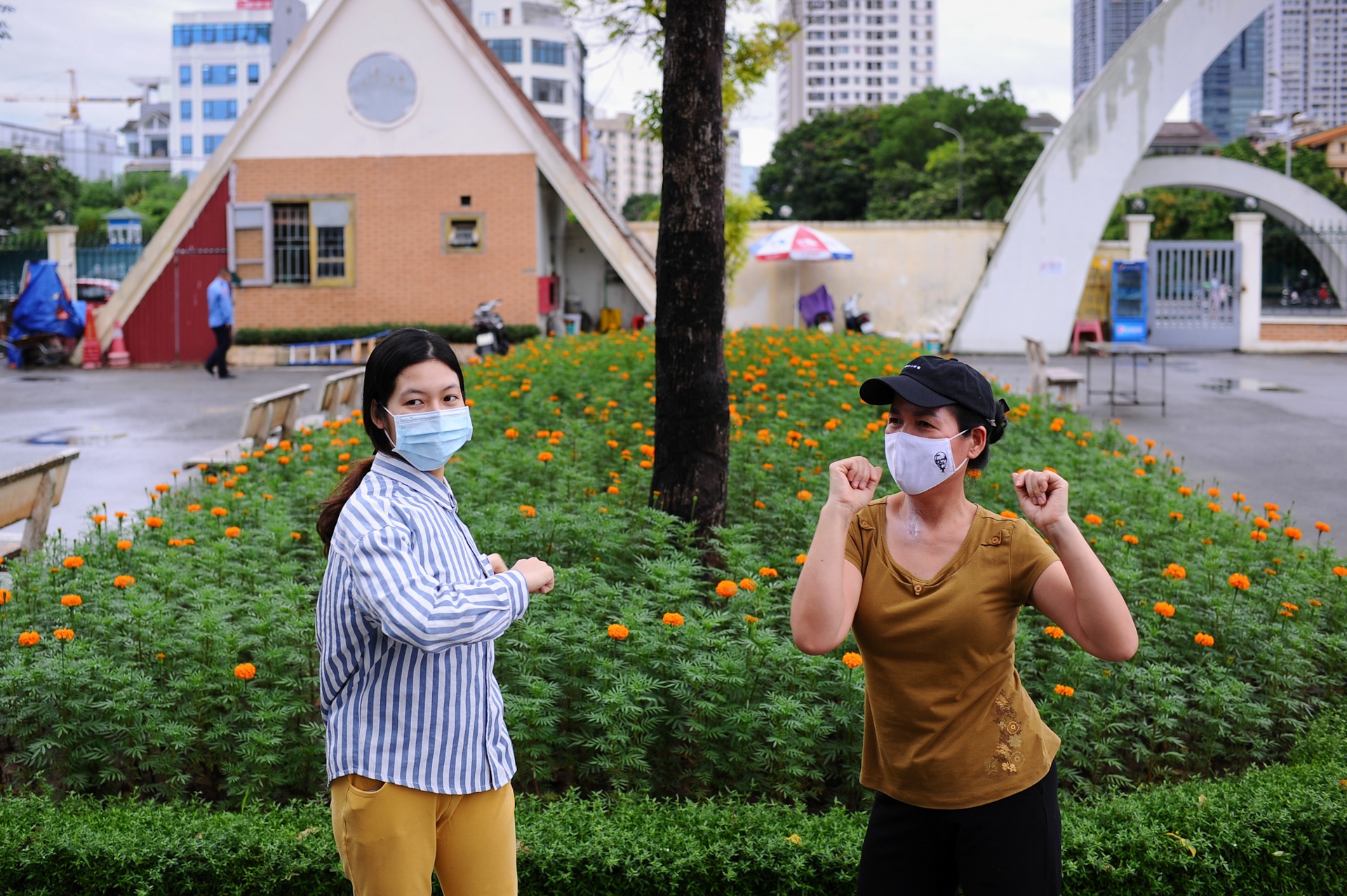 Cong vien o Ha Noi mo cua anh 3