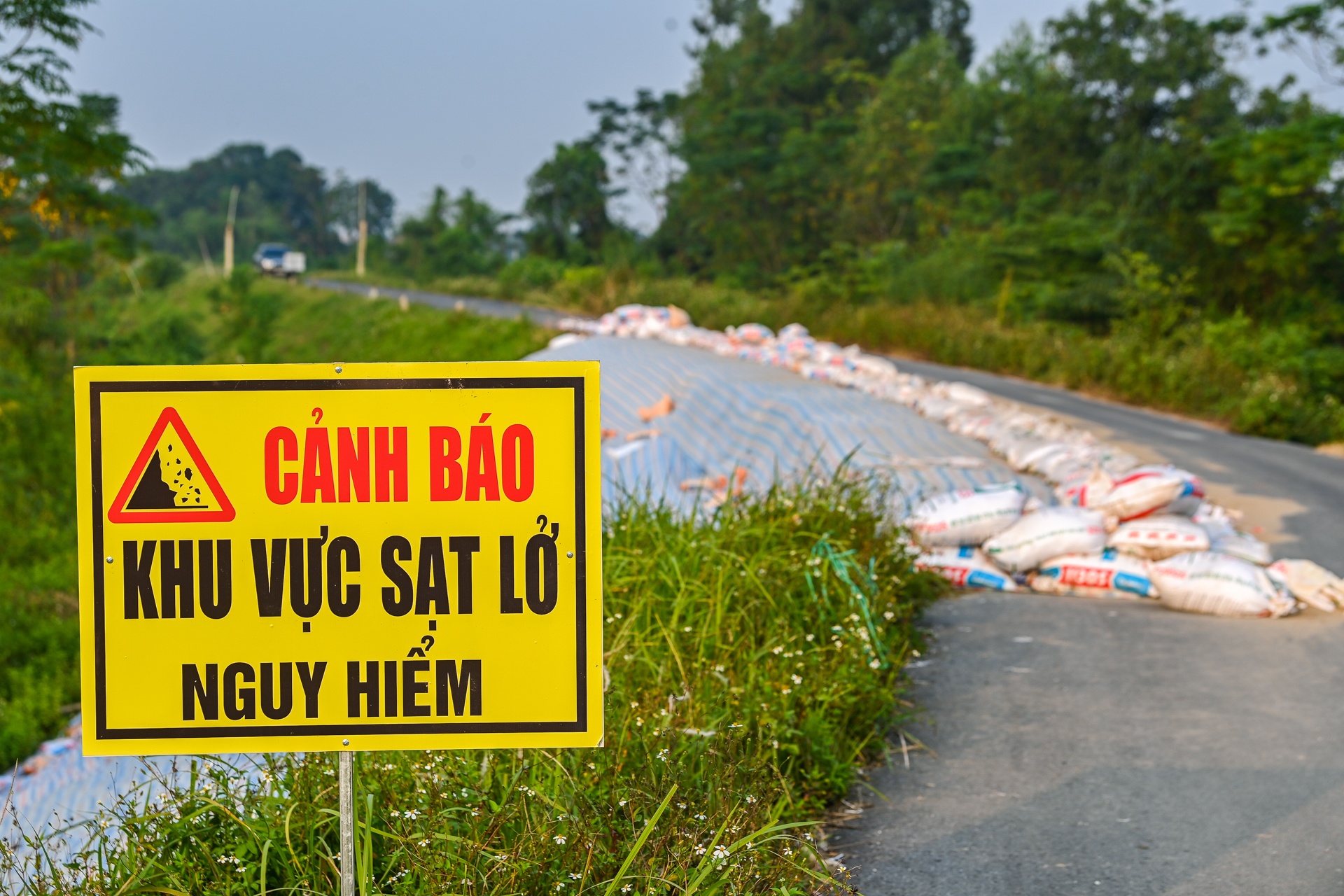 Sat lo sut lun de o Ha Noi anh 12