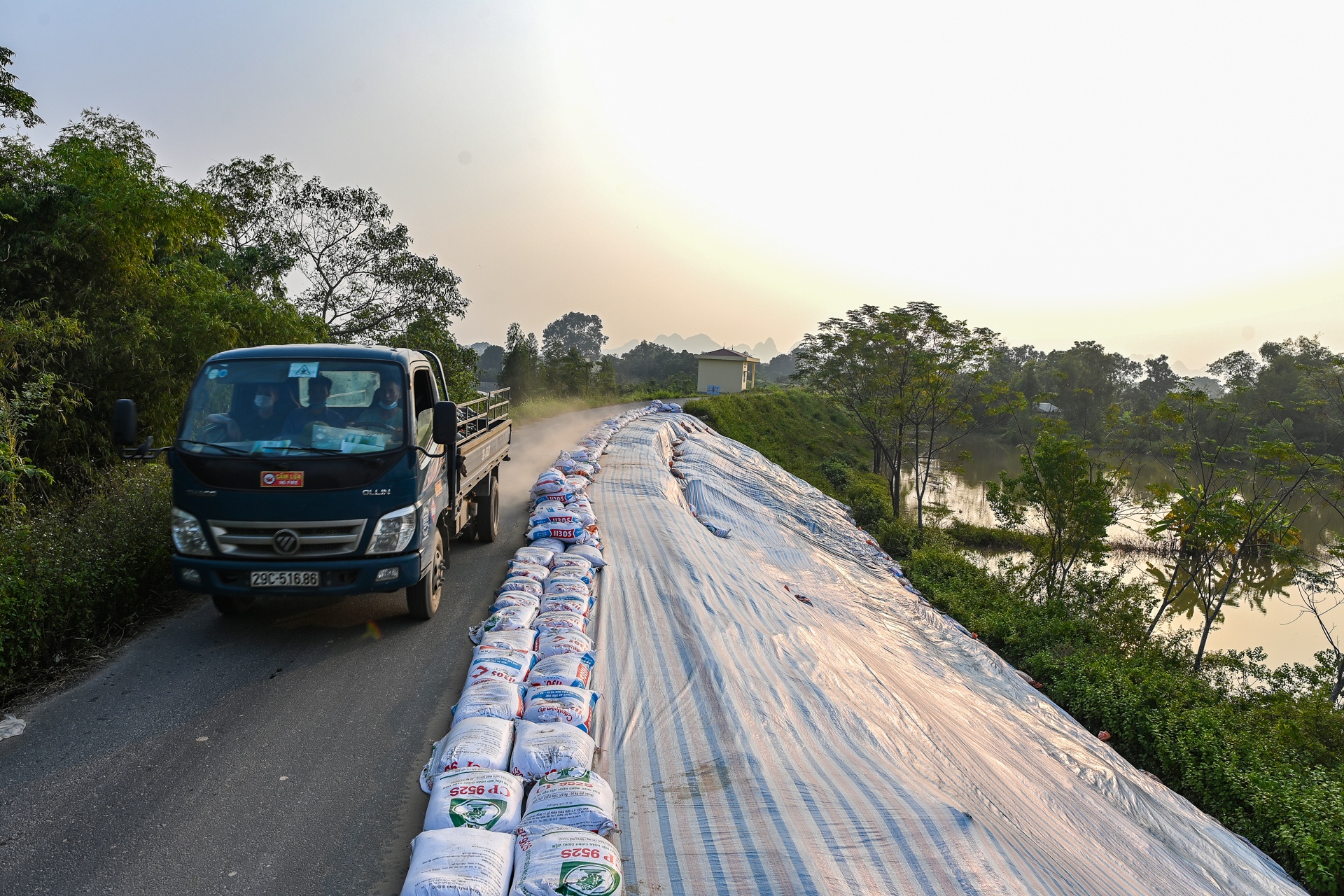 Sat lo sut lun de o Ha Noi anh 13