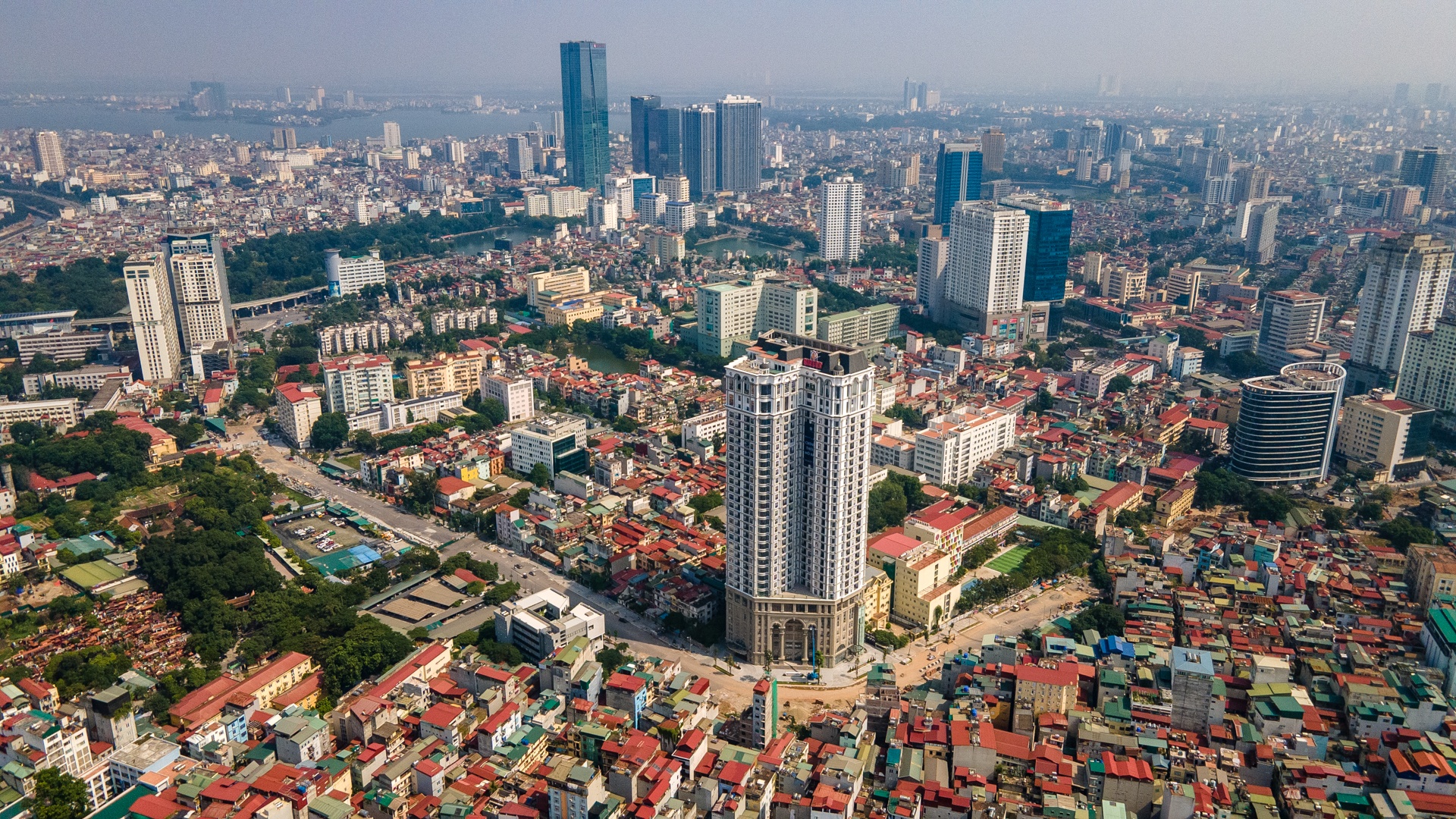 Dien mao duong Huynh Thuc Khang keo dai anh 2