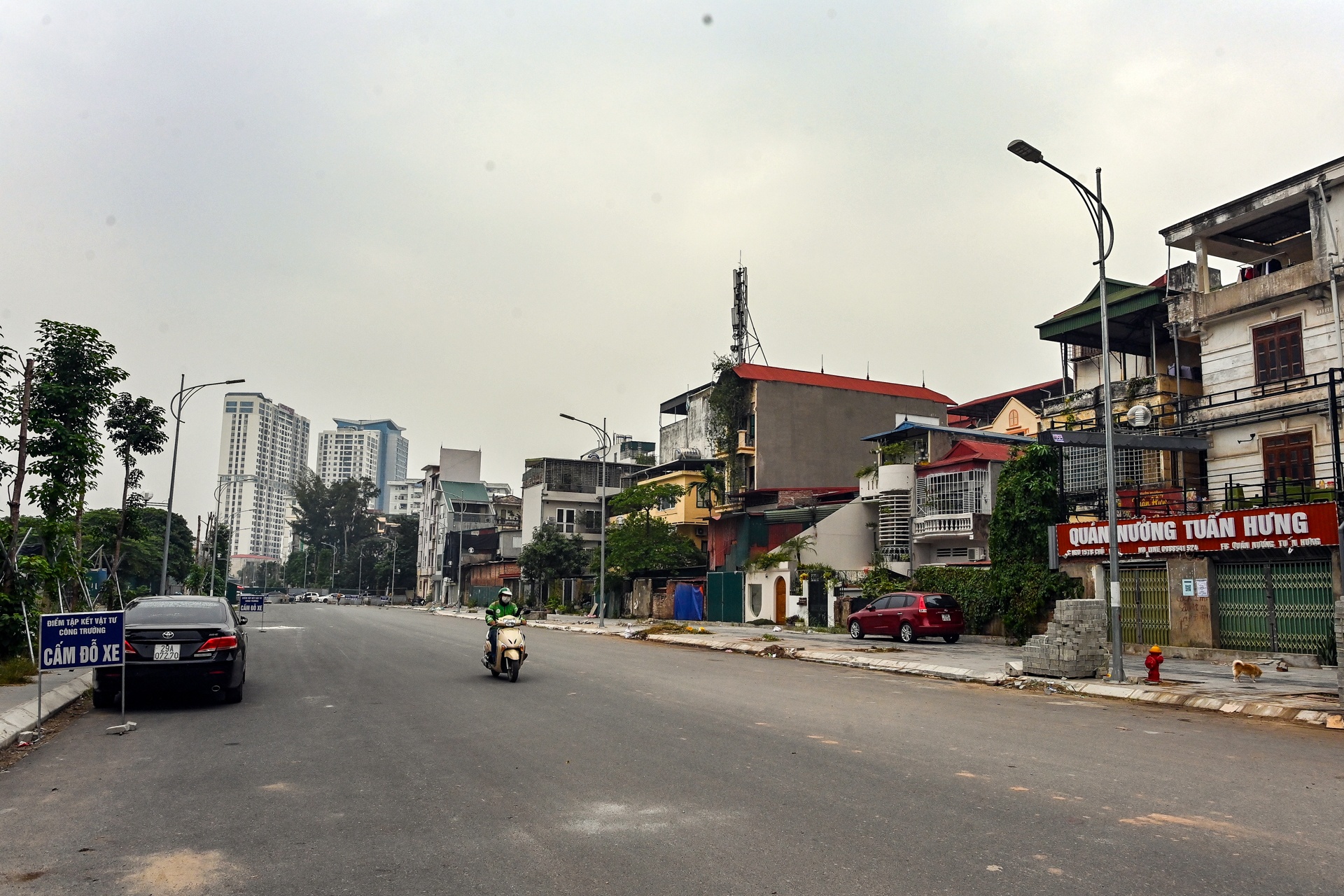 Dien mao duong Huynh Thuc Khang keo dai anh 4