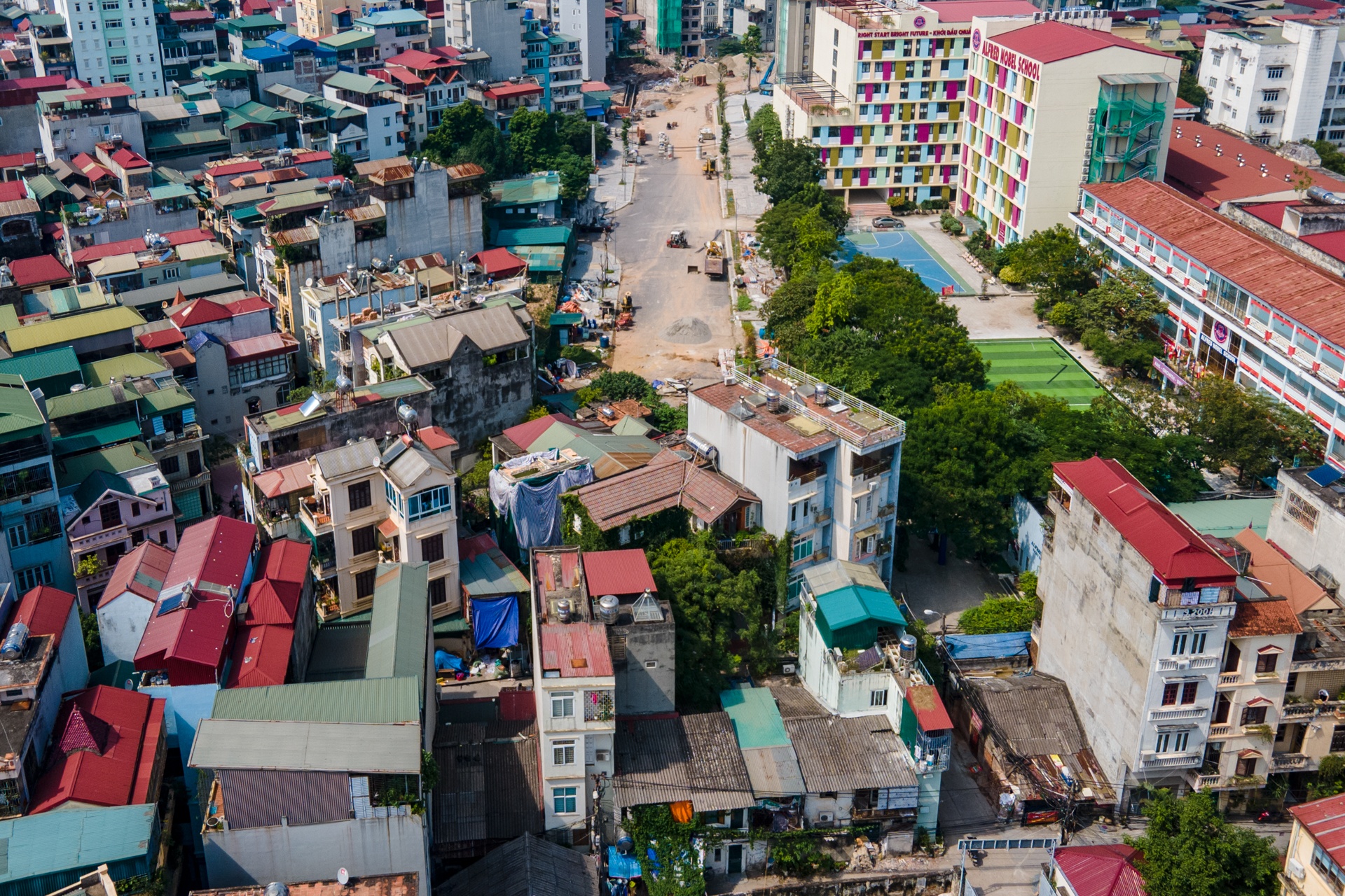 Dien mao duong Huynh Thuc Khang keo dai anh 5