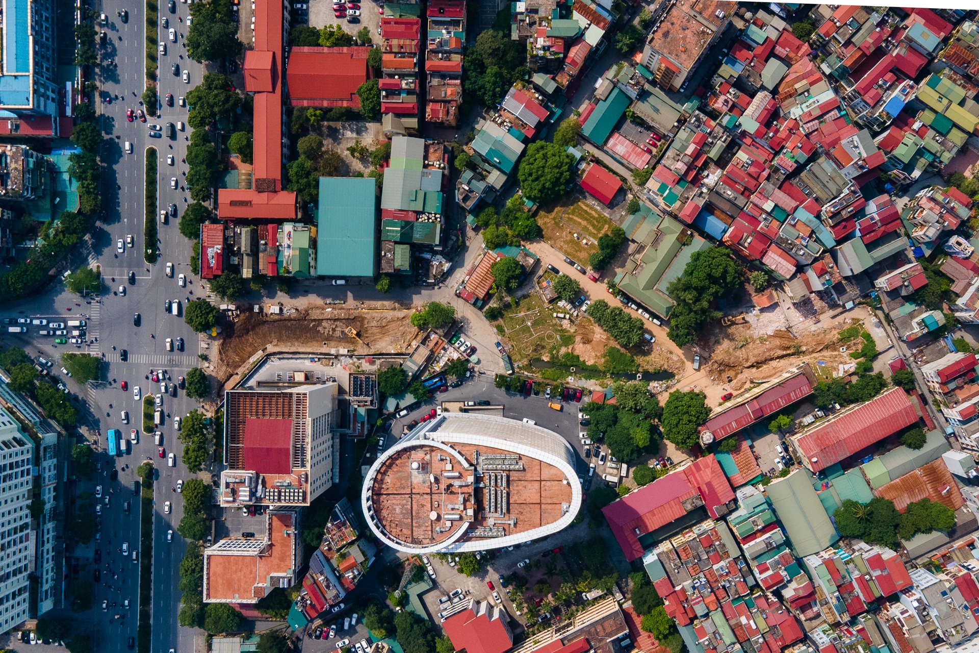 Dien mao duong Huynh Thuc Khang keo dai anh 6