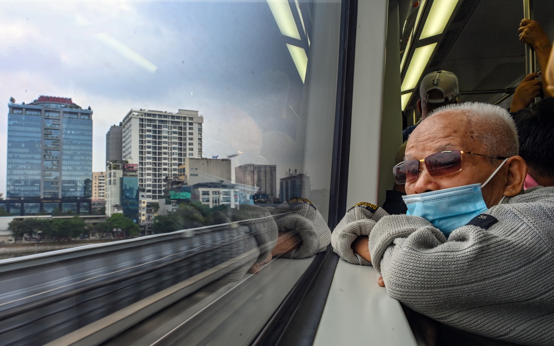 Cuoc hen 10 nam tau Cat Linh - Ha Dong anh 9