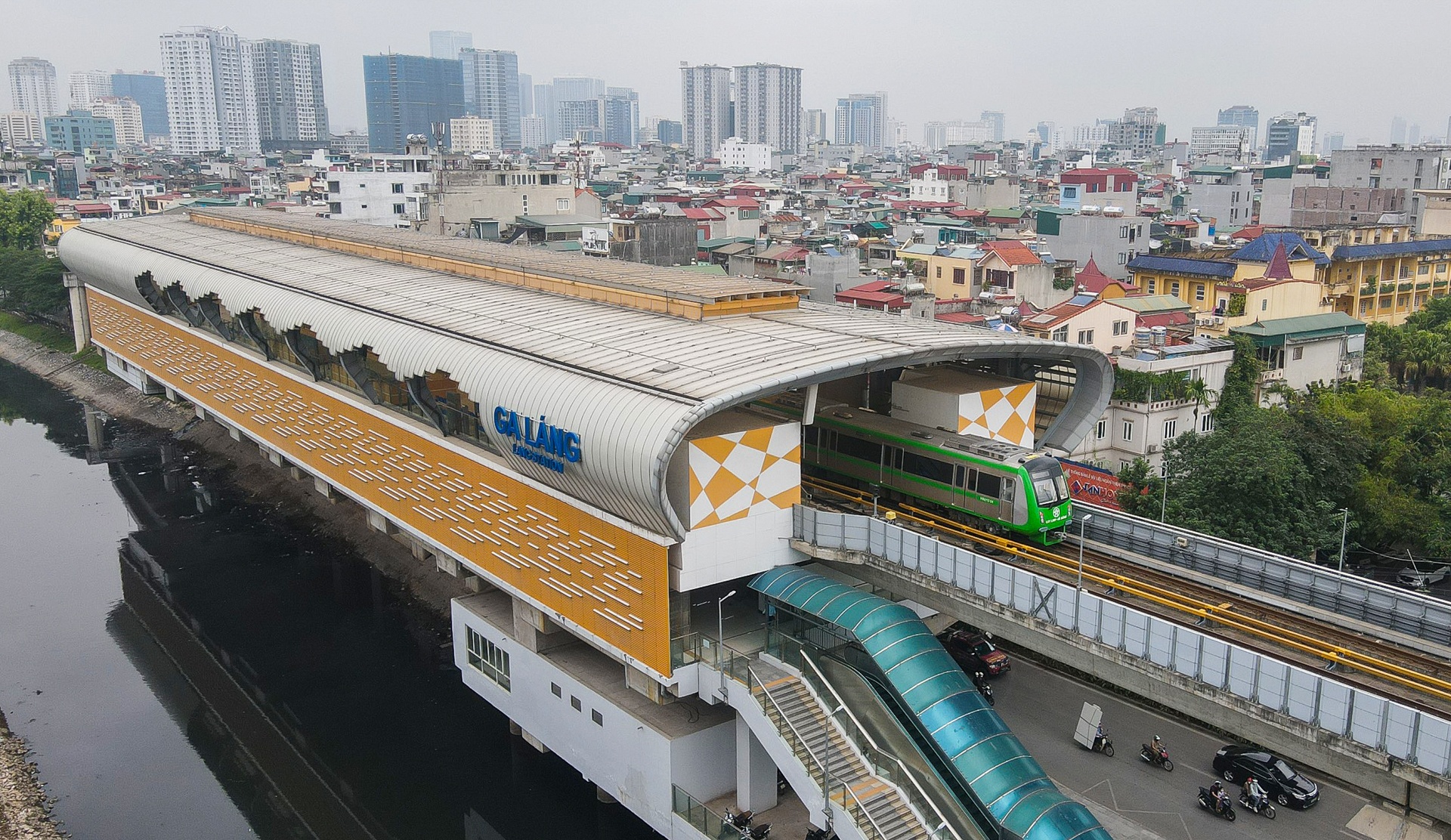 Cuộc hẹn 10 năm tàu Cát Linh - Hà Đông ảnh 12 Cuoc hen 10 nam tau Cat Linh - Ha Dong anh 12