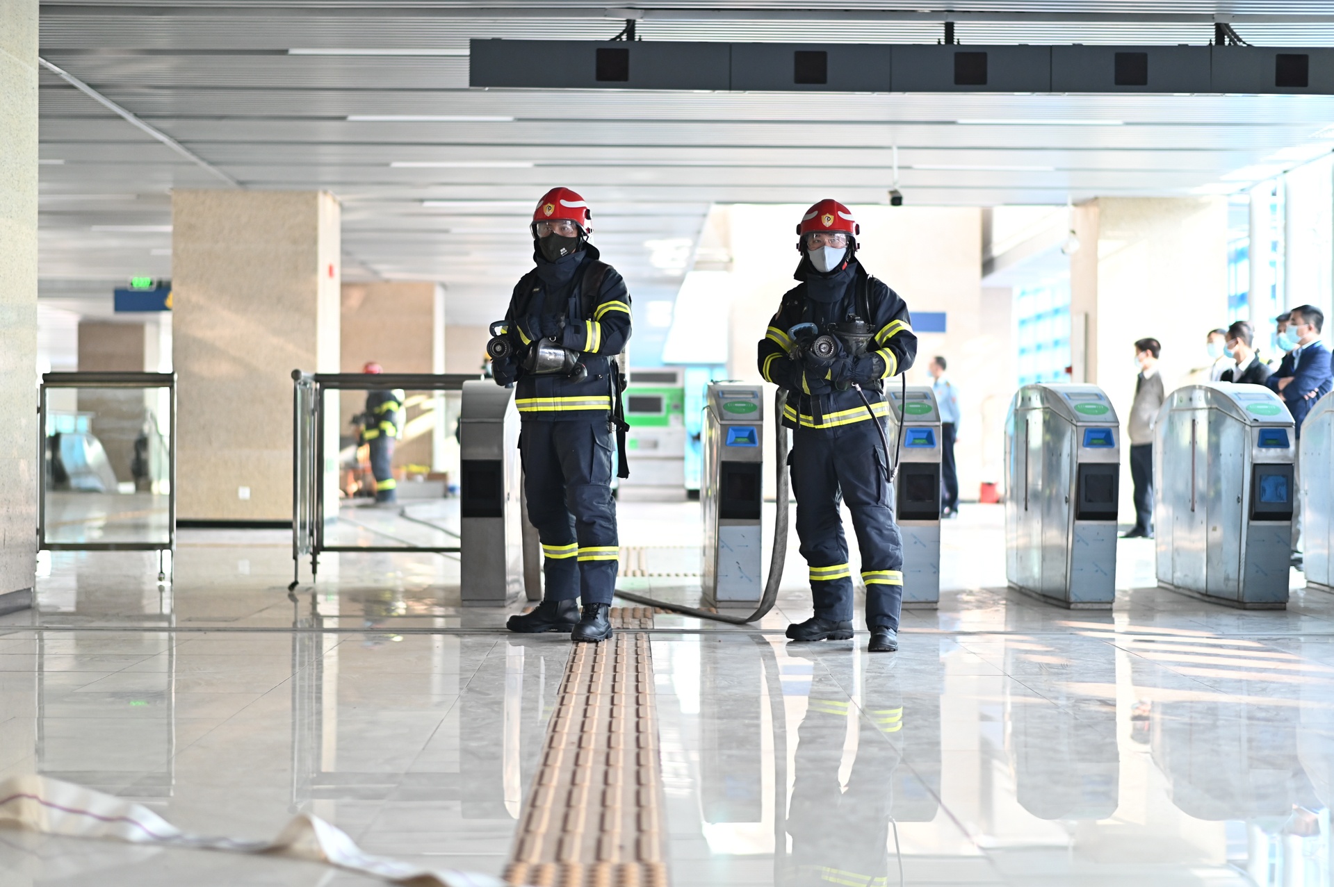 Cuộc hẹn 10 năm tàu Cát Linh - Hà Đông ảnh 28 Cuoc hen 10 nam tau Cat Linh - Ha Dong anh 28