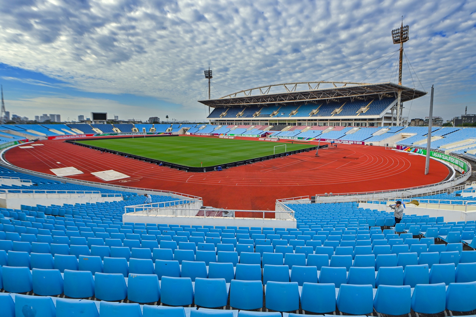 Dien mao moi cua san My Dinh anh 15