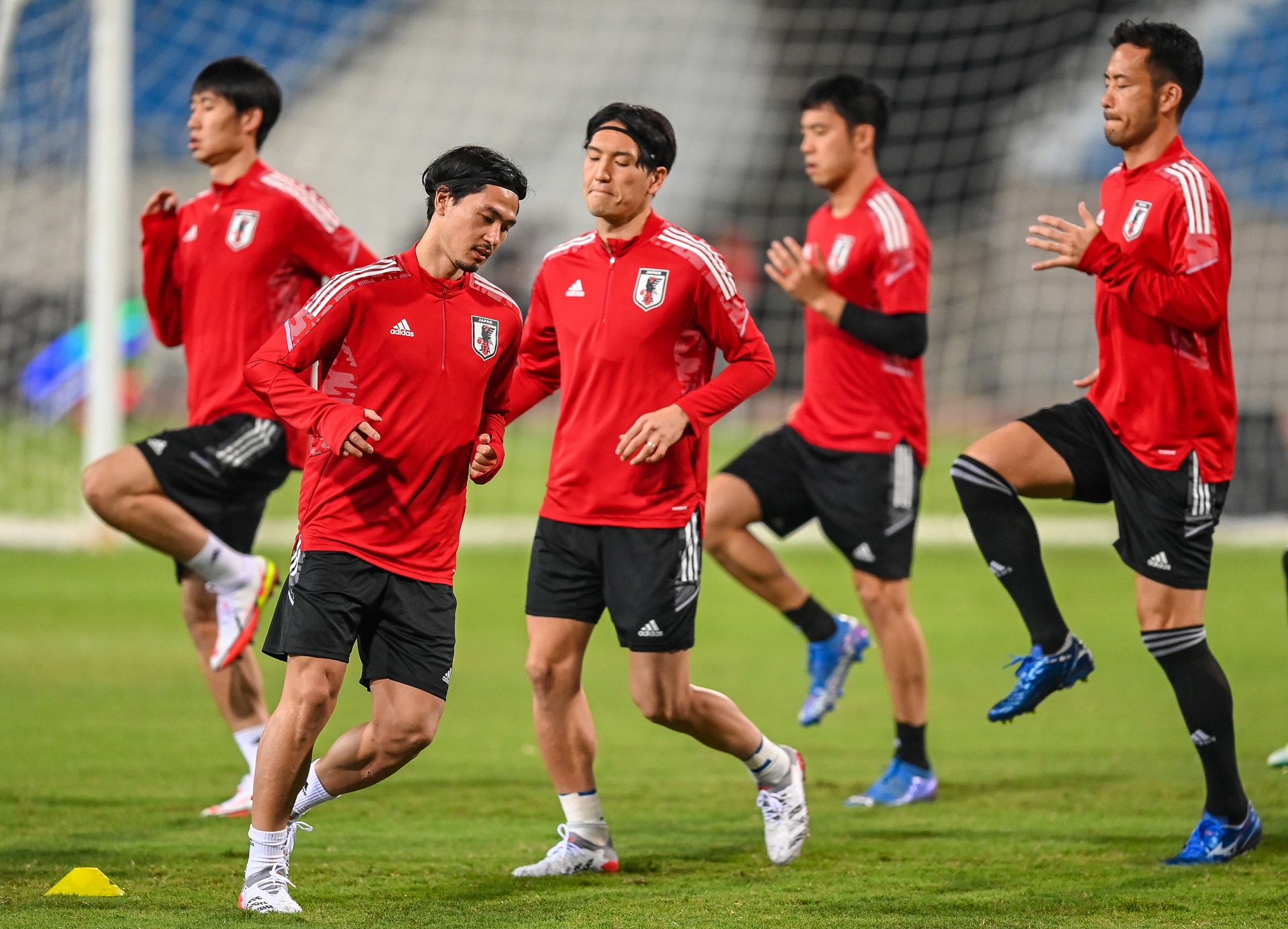 Doi tuyen Nhat Ban luyen tap anh 3