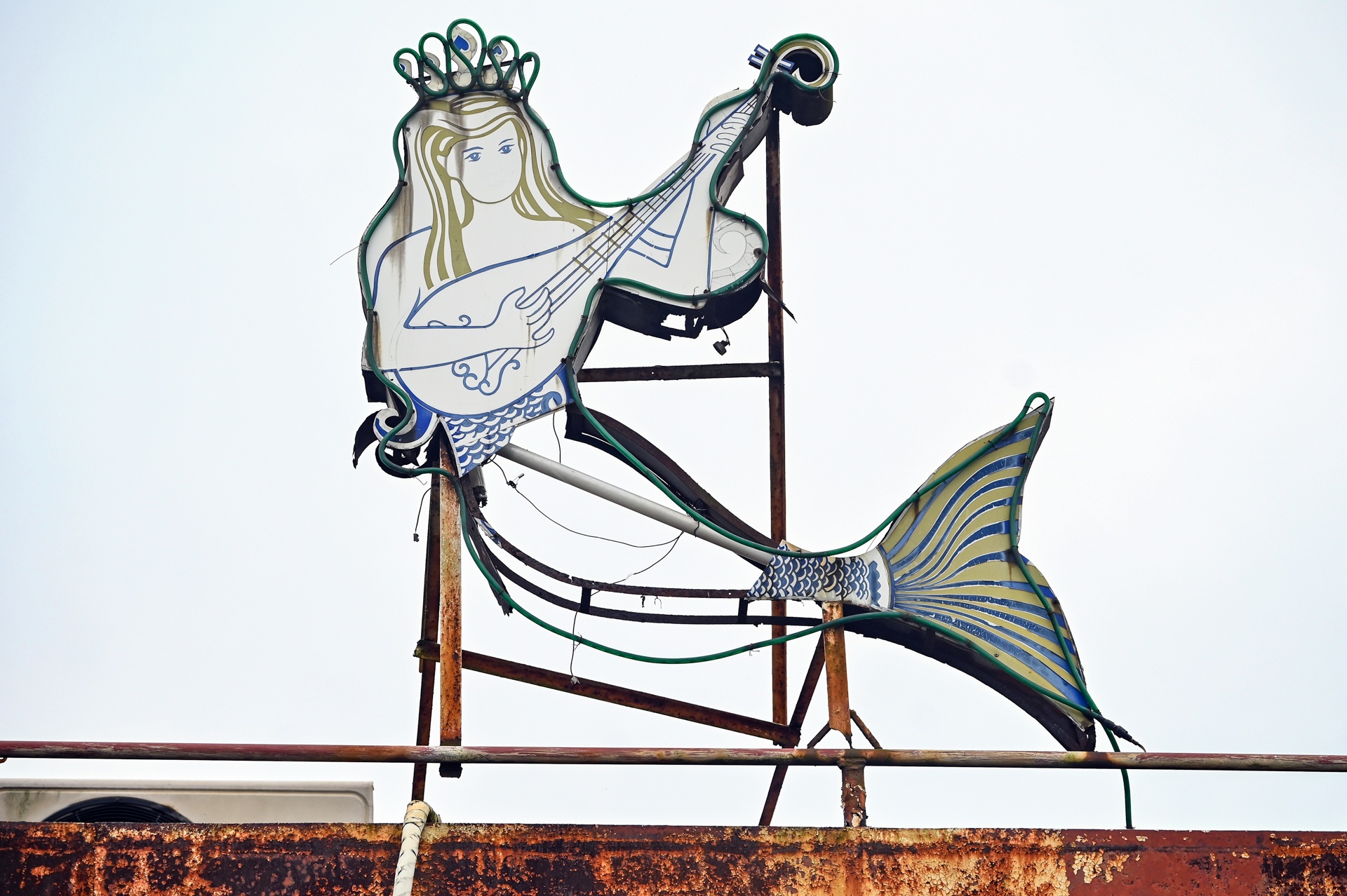 Nghia dia du thuyen o Ha Noi anh 7