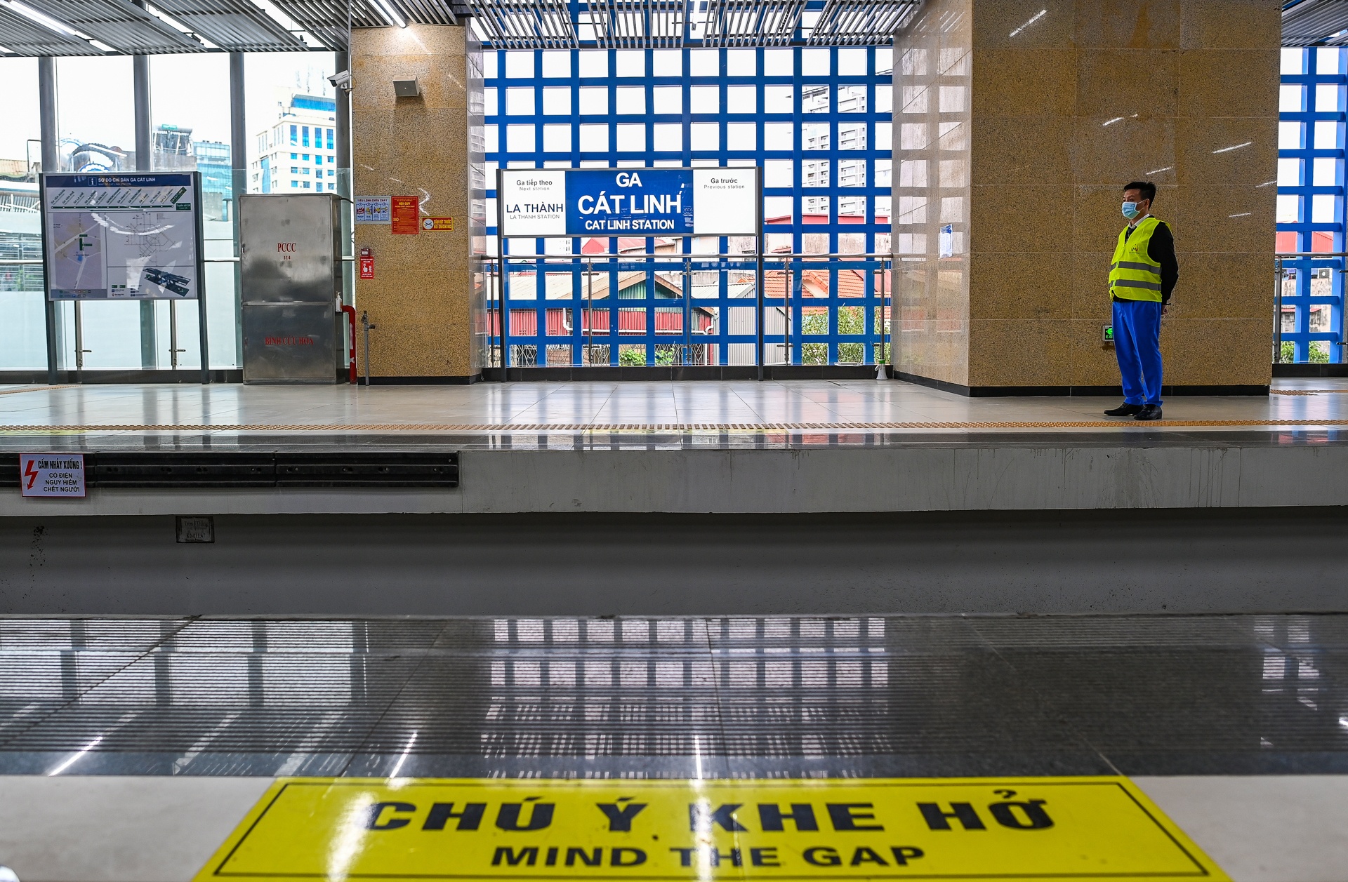 Tau Cat Linh - Ha Dong vang khach anh 7