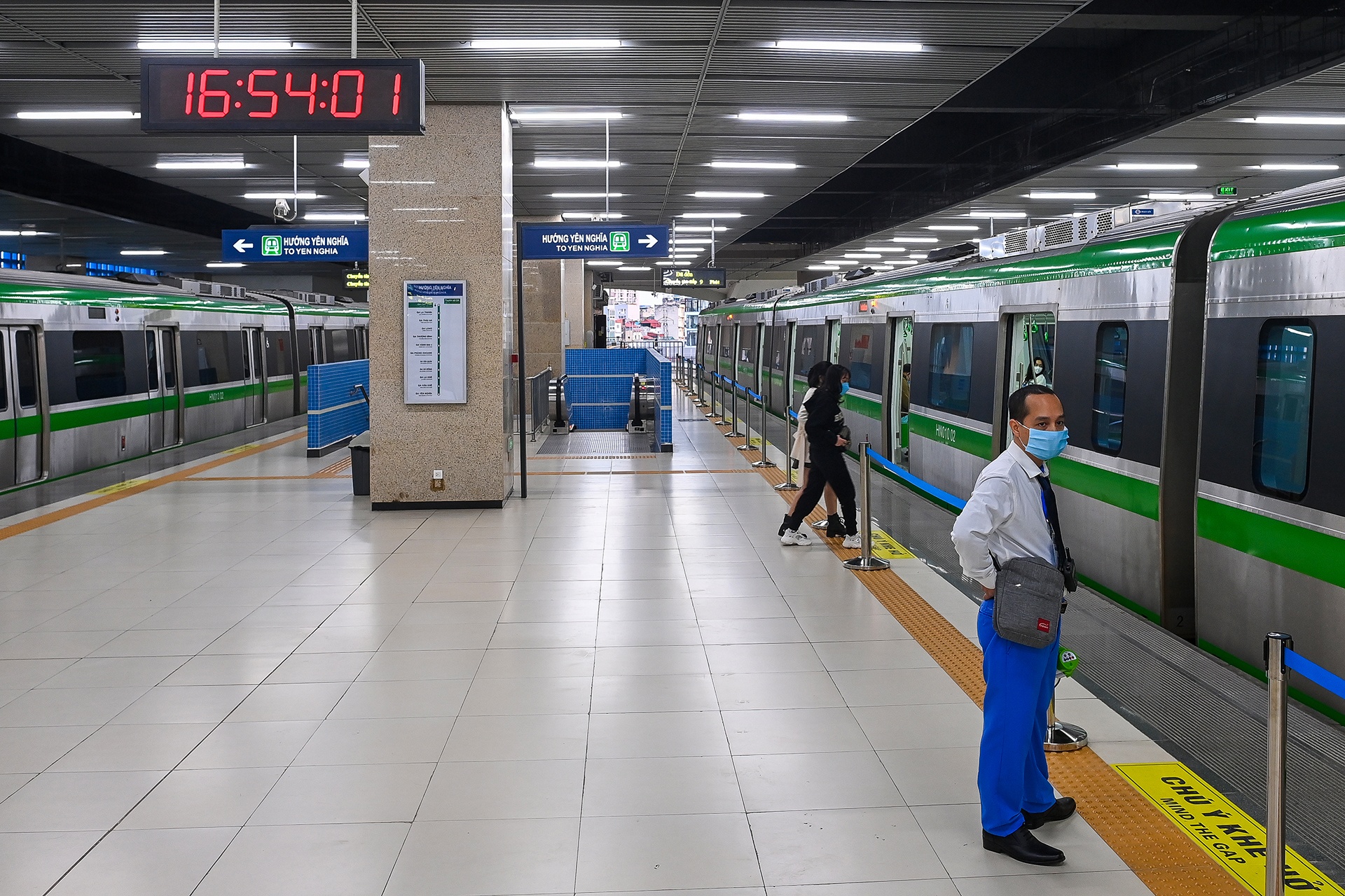 Tau Cat Linh - Ha Dong vang khach anh 9