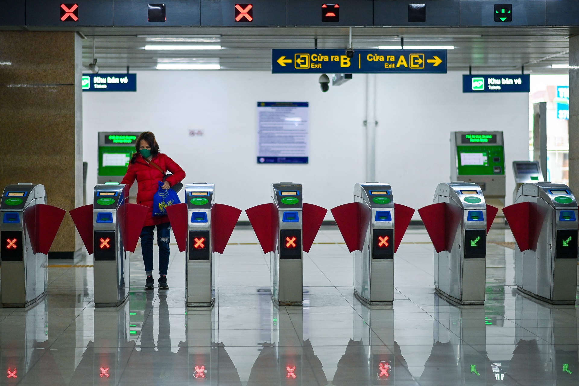 Tau Cat Linh - Ha Dong vang khach anh 3