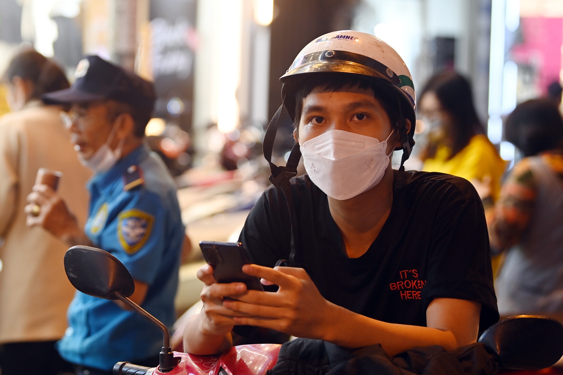 Mua sam do giam gia dip Black Friday anh 4