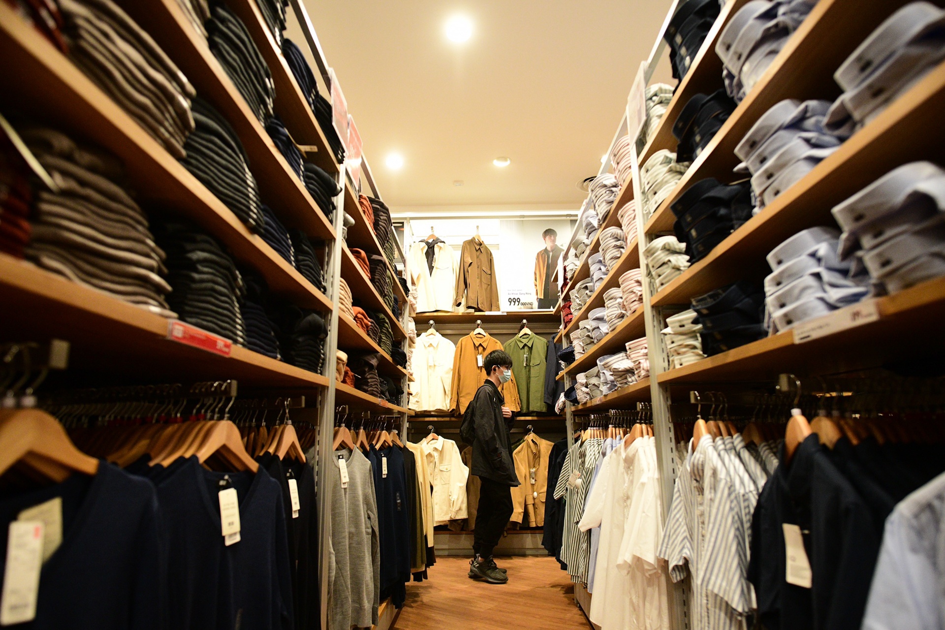 Mua sam do giam gia dip Black Friday anh 9