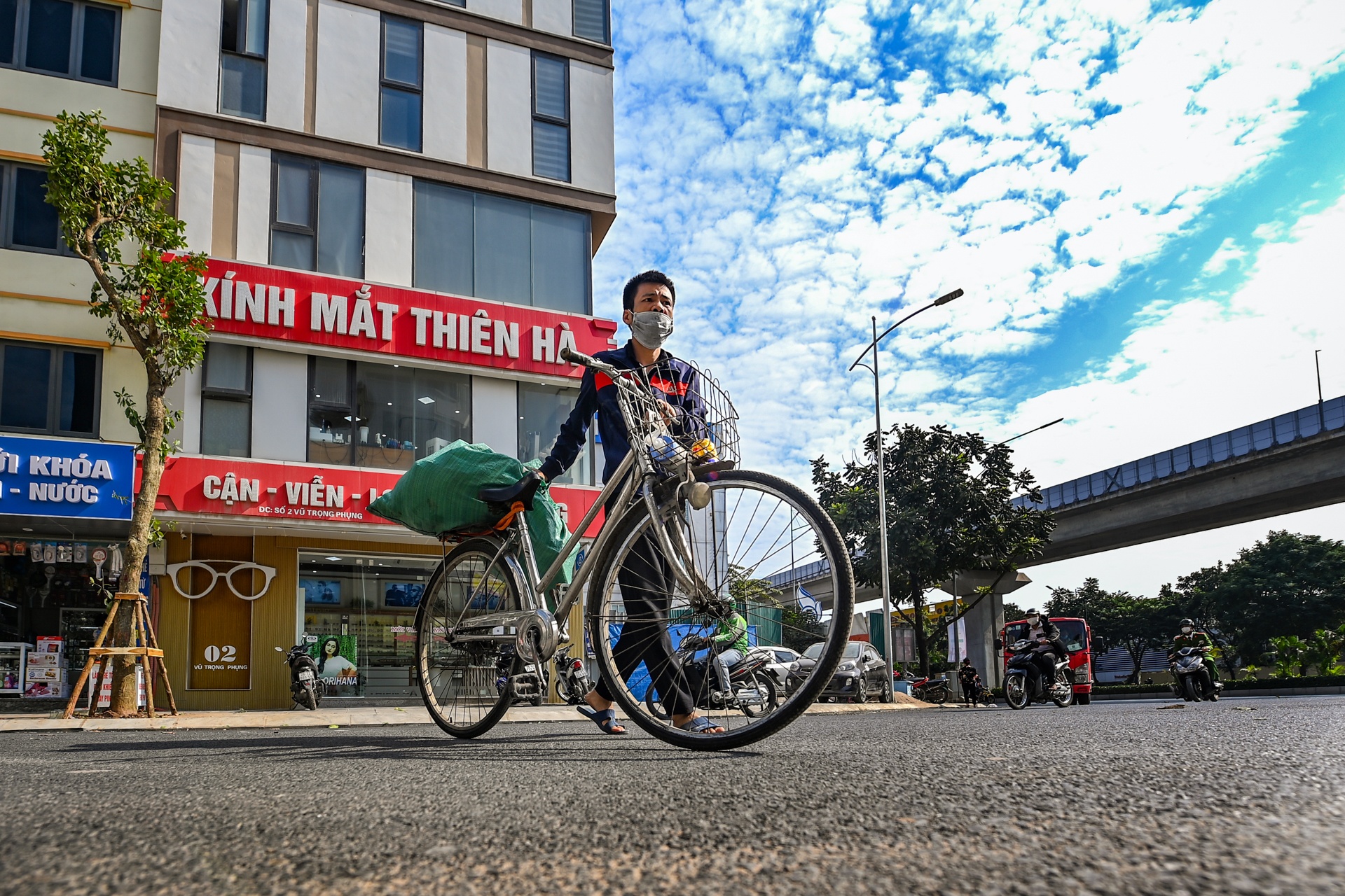 Con duong dau kho giua Ha Noi anh 12