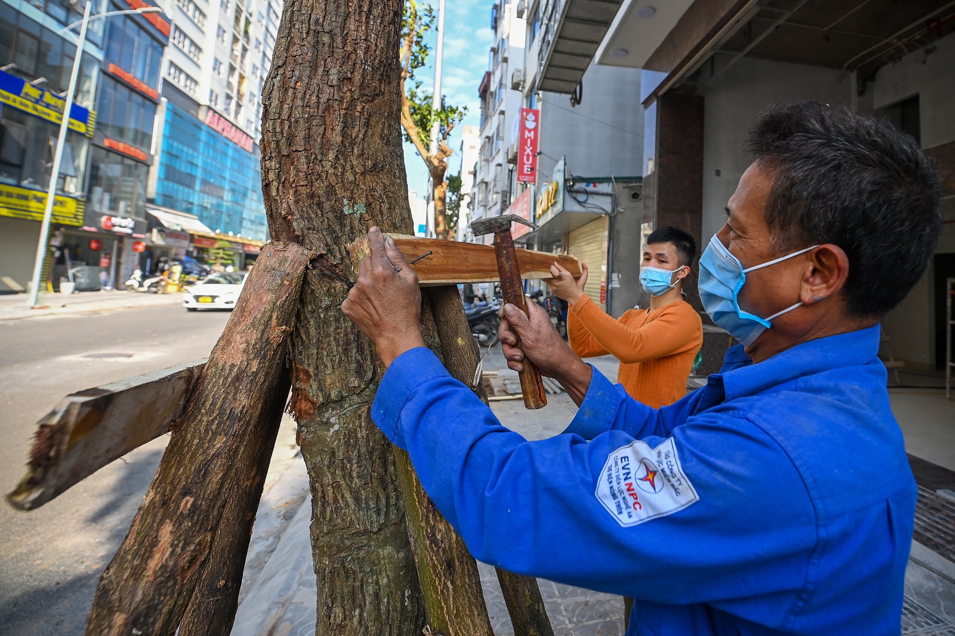 Con duong dau kho giua Ha Noi anh 7