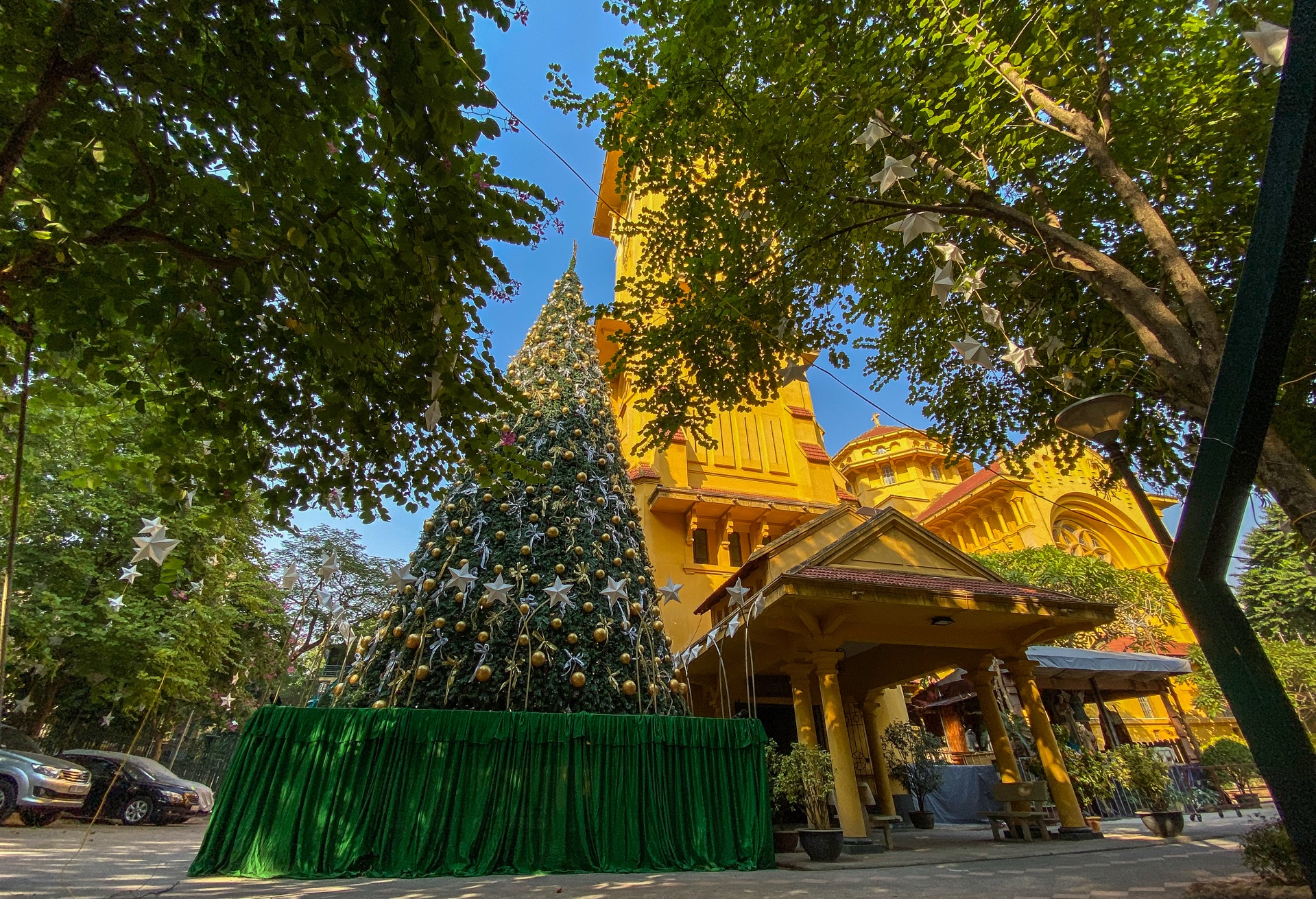 Nha tho Ha Noi trang tri don Noel anh 6