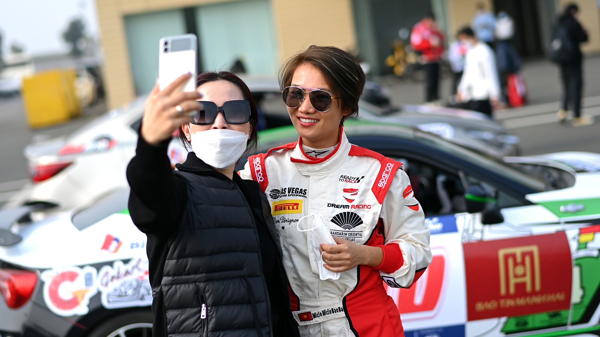 Nu van dong vien chinh phuc duong dua anh 32