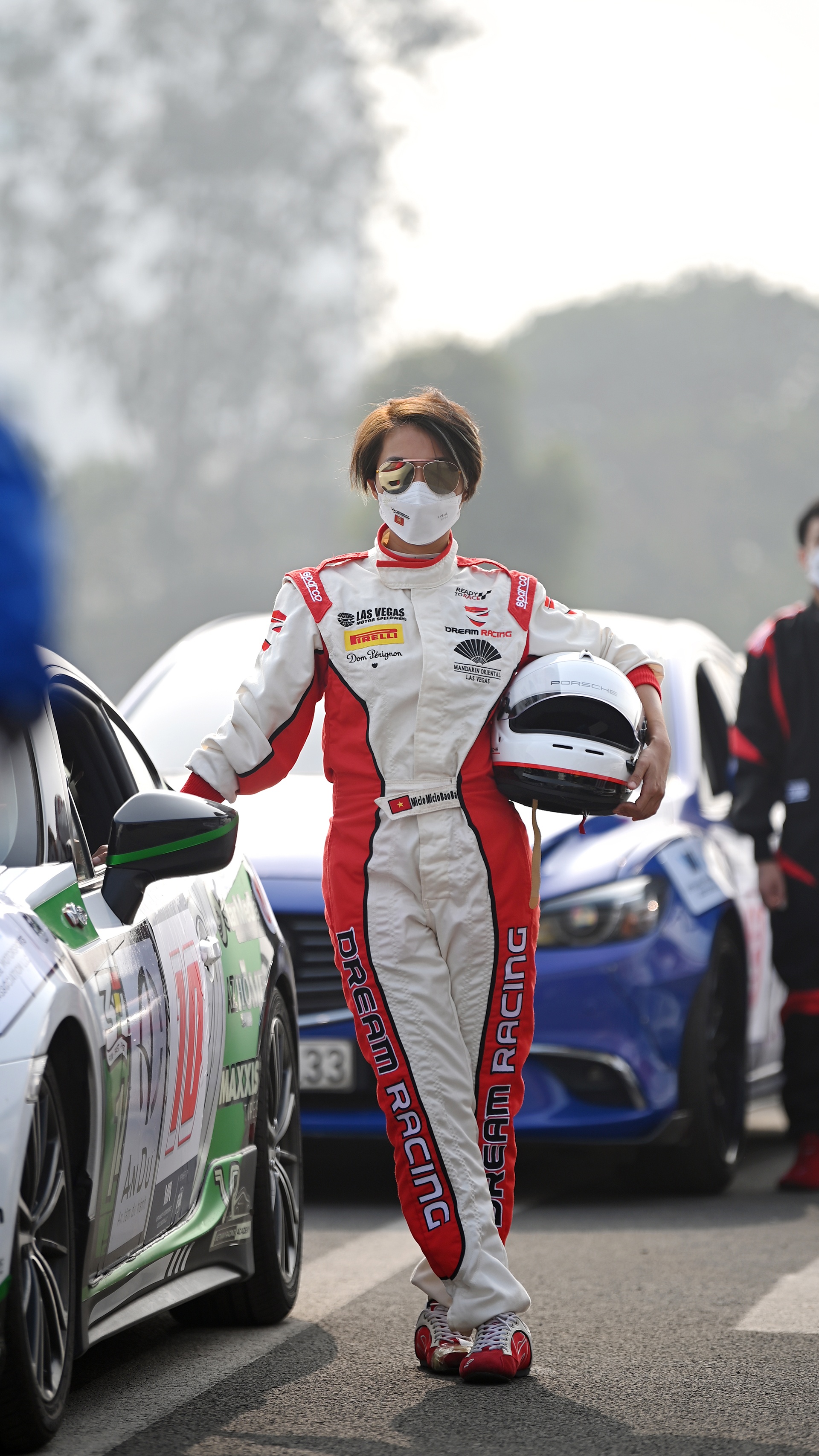 Nu van dong vien chinh phuc duong dua anh 35