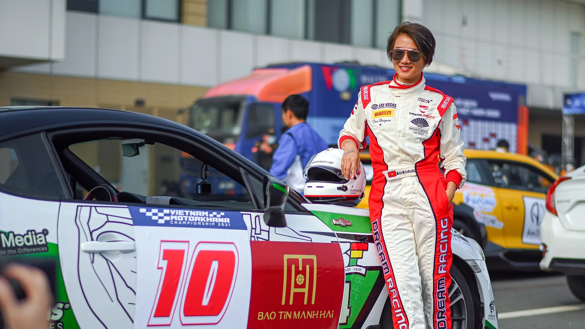 Nu van dong vien chinh phuc duong dua anh 1