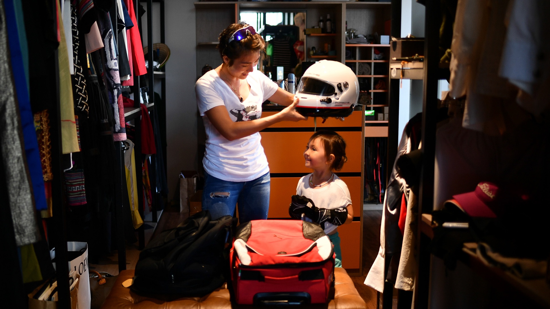 Nu van dong vien chinh phuc duong dua anh 9