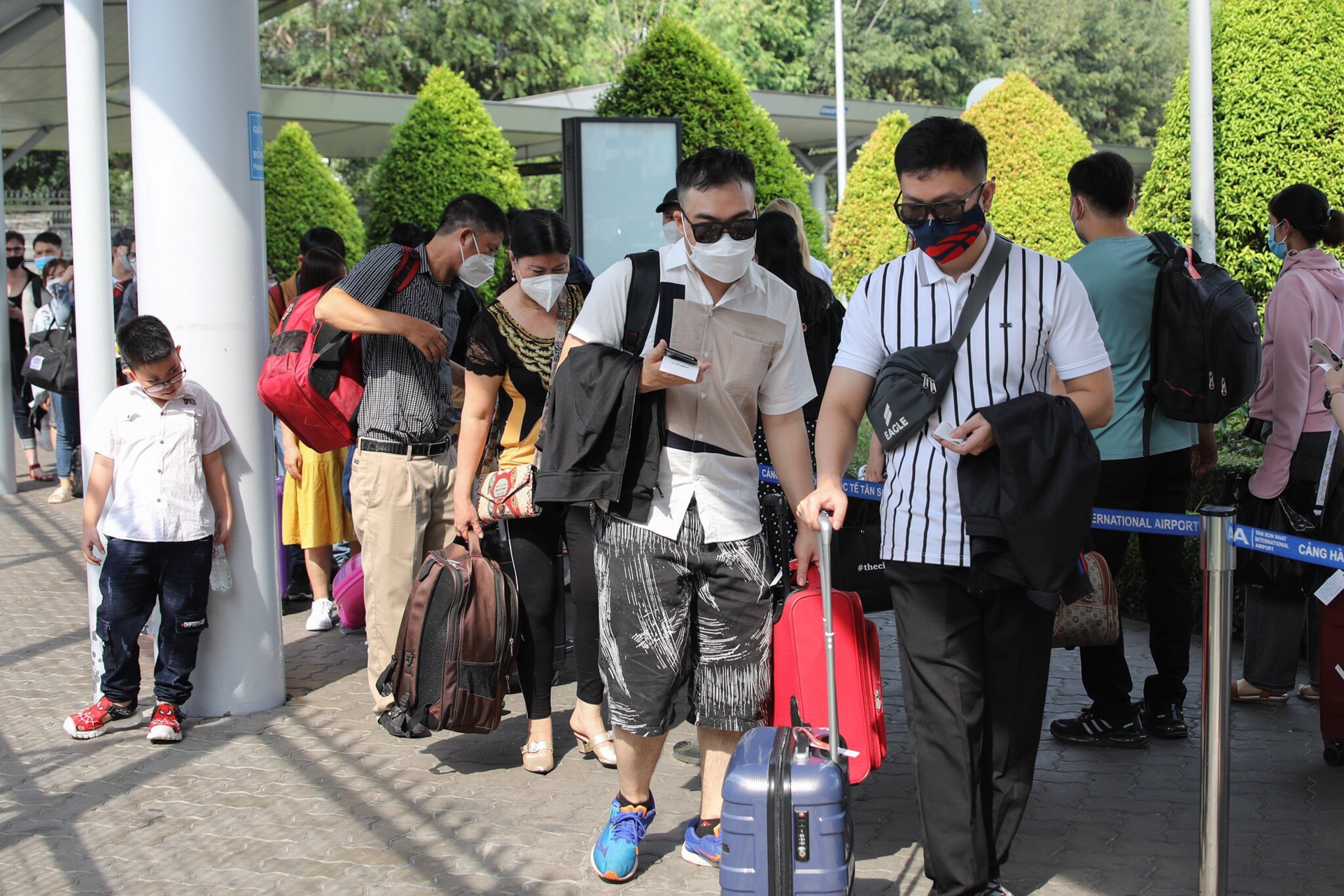 Chuyen bay rong don khach ve que an Tet anh 12