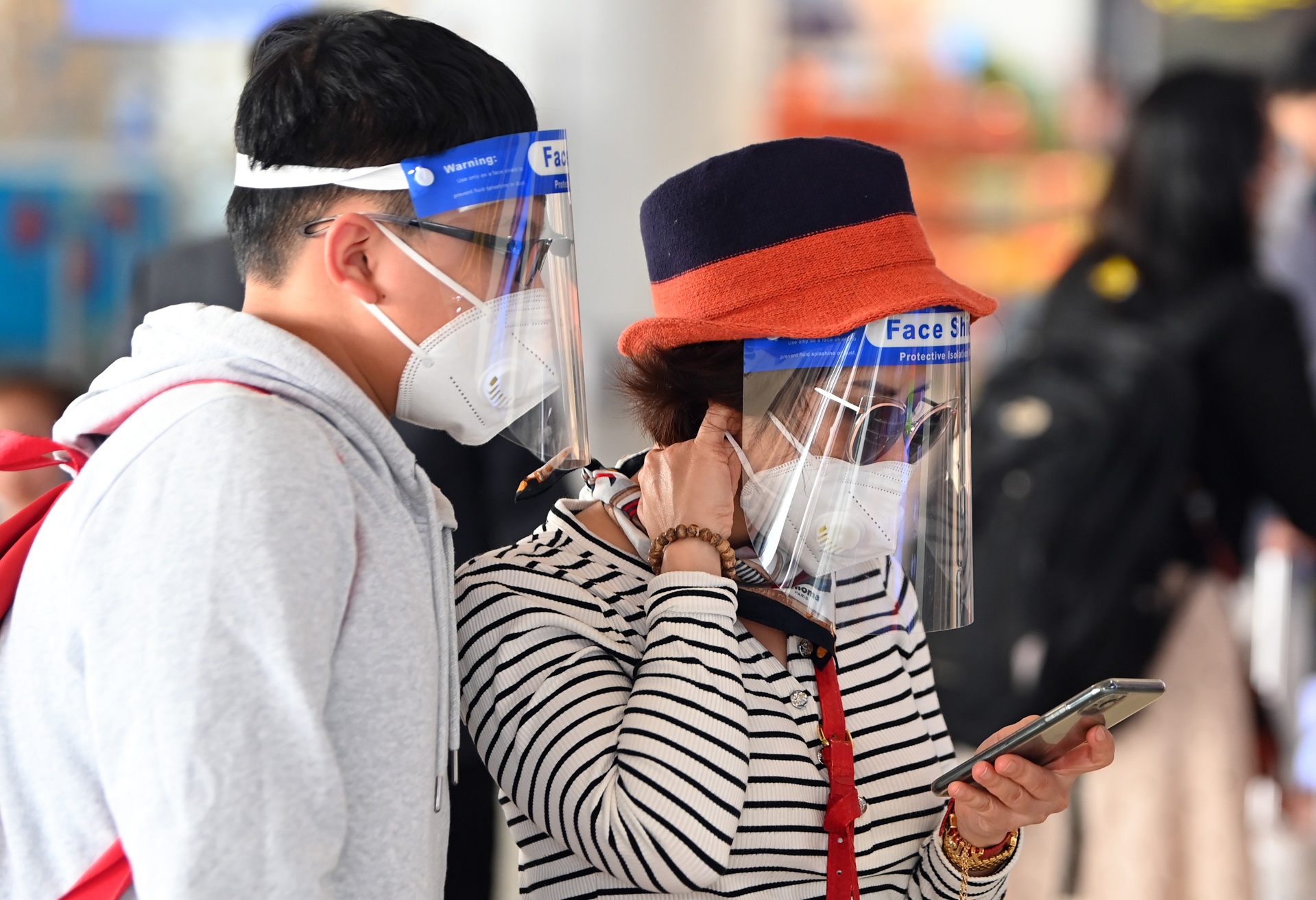 Chuyen bay rong don khach ve que an Tet anh 4