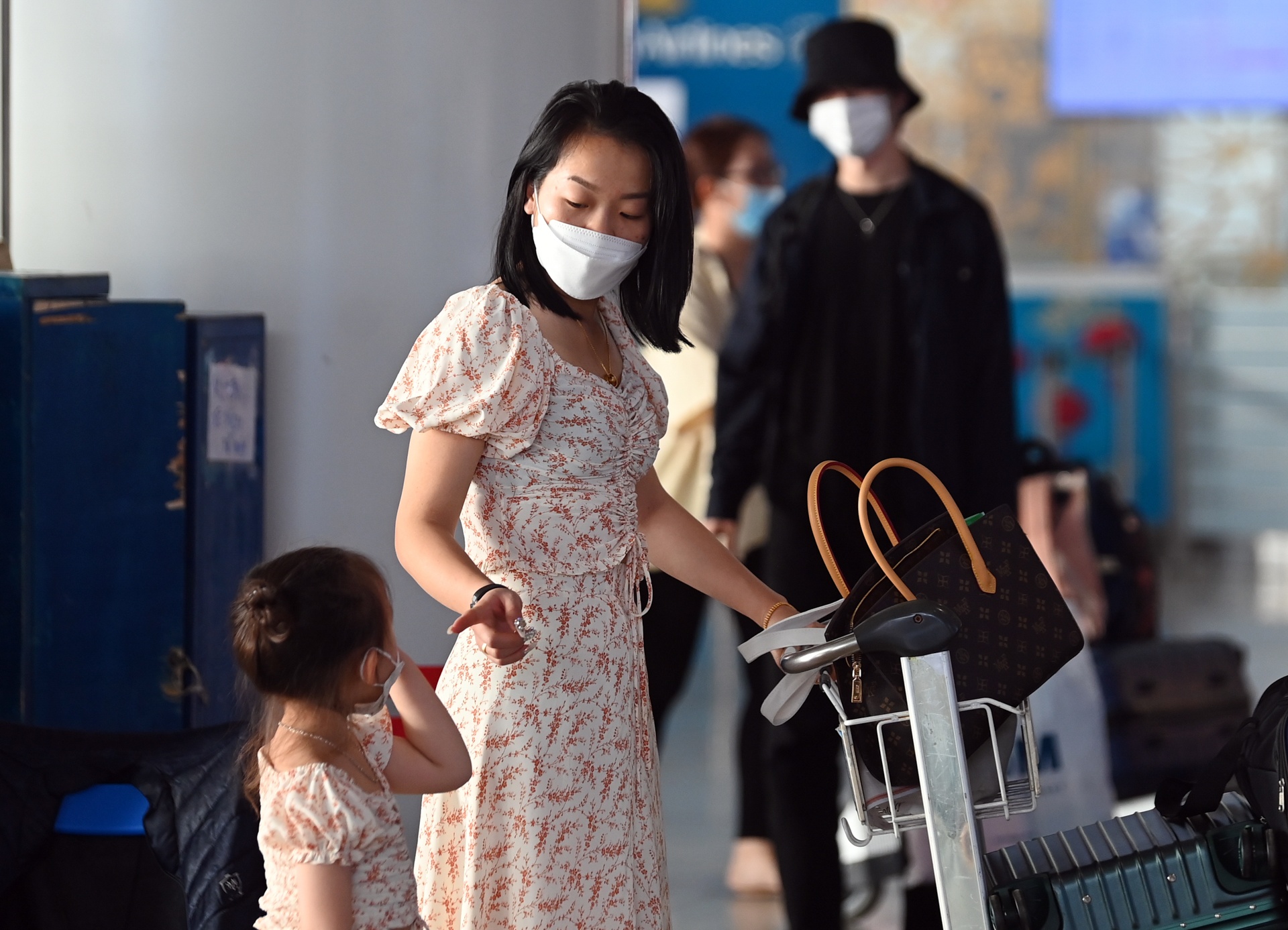 Chuyen bay rong don khach ve que an Tet anh 5