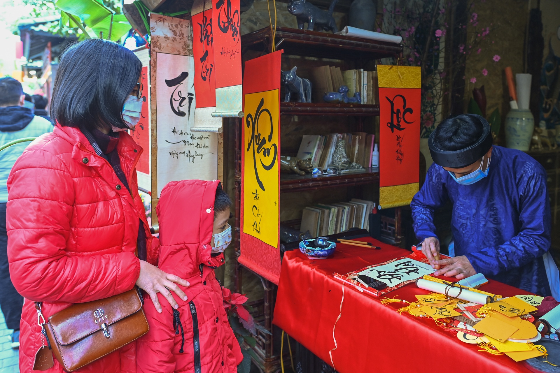 Pho sach xuan Nham Dan 2022 anh 7