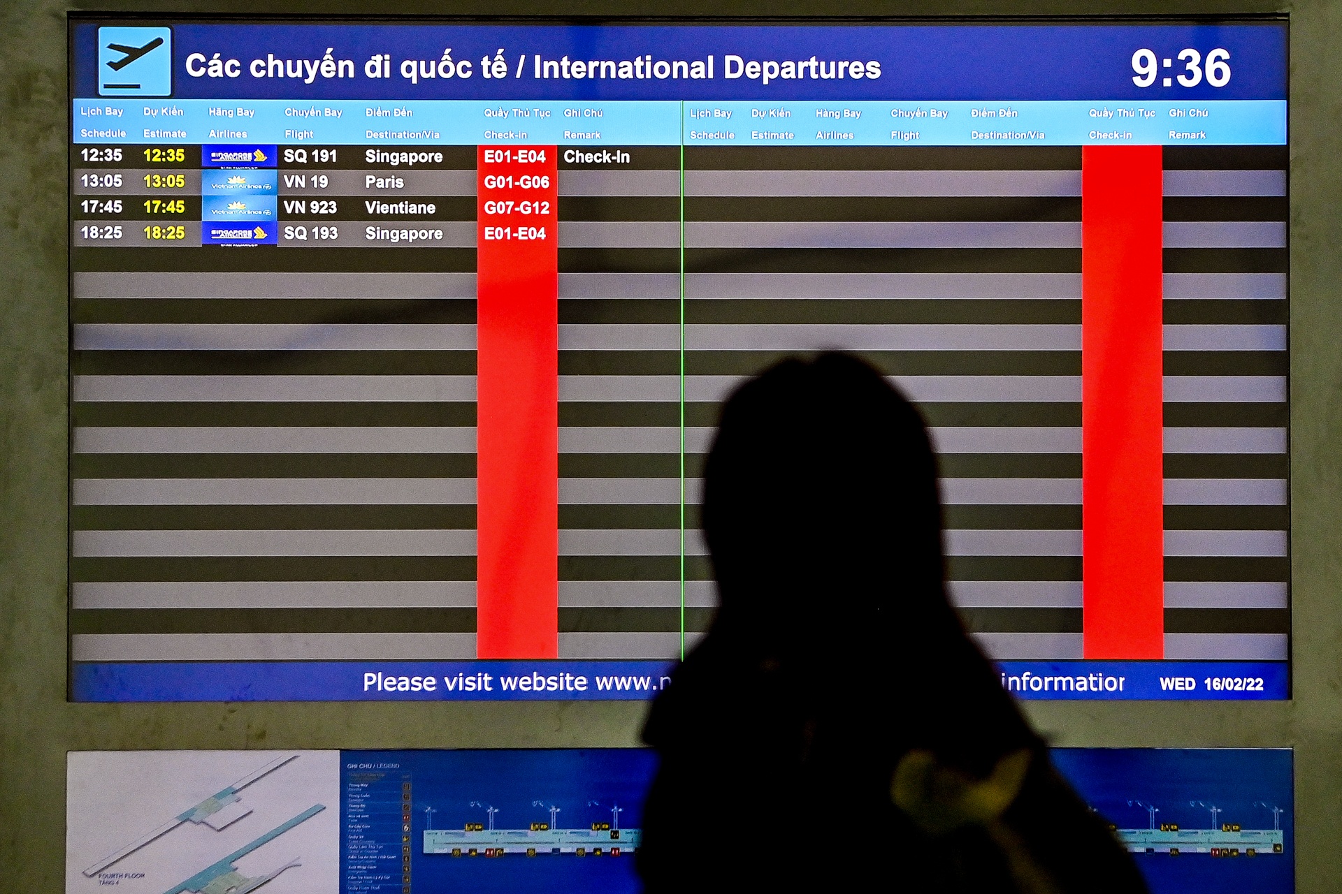 San bay Noi Bai vang khach anh 4