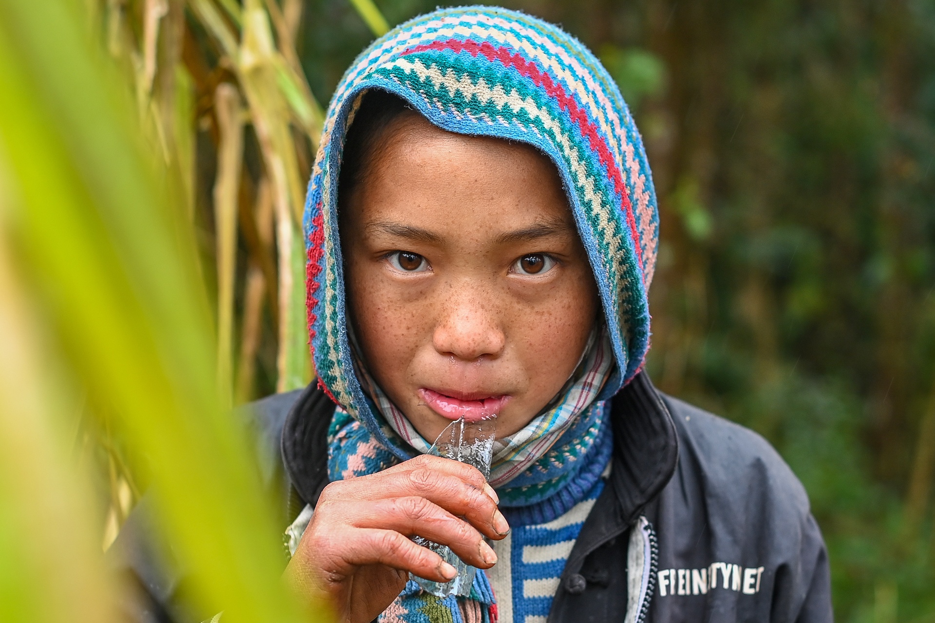 Tre em vung cao nghich tuyet anh 5