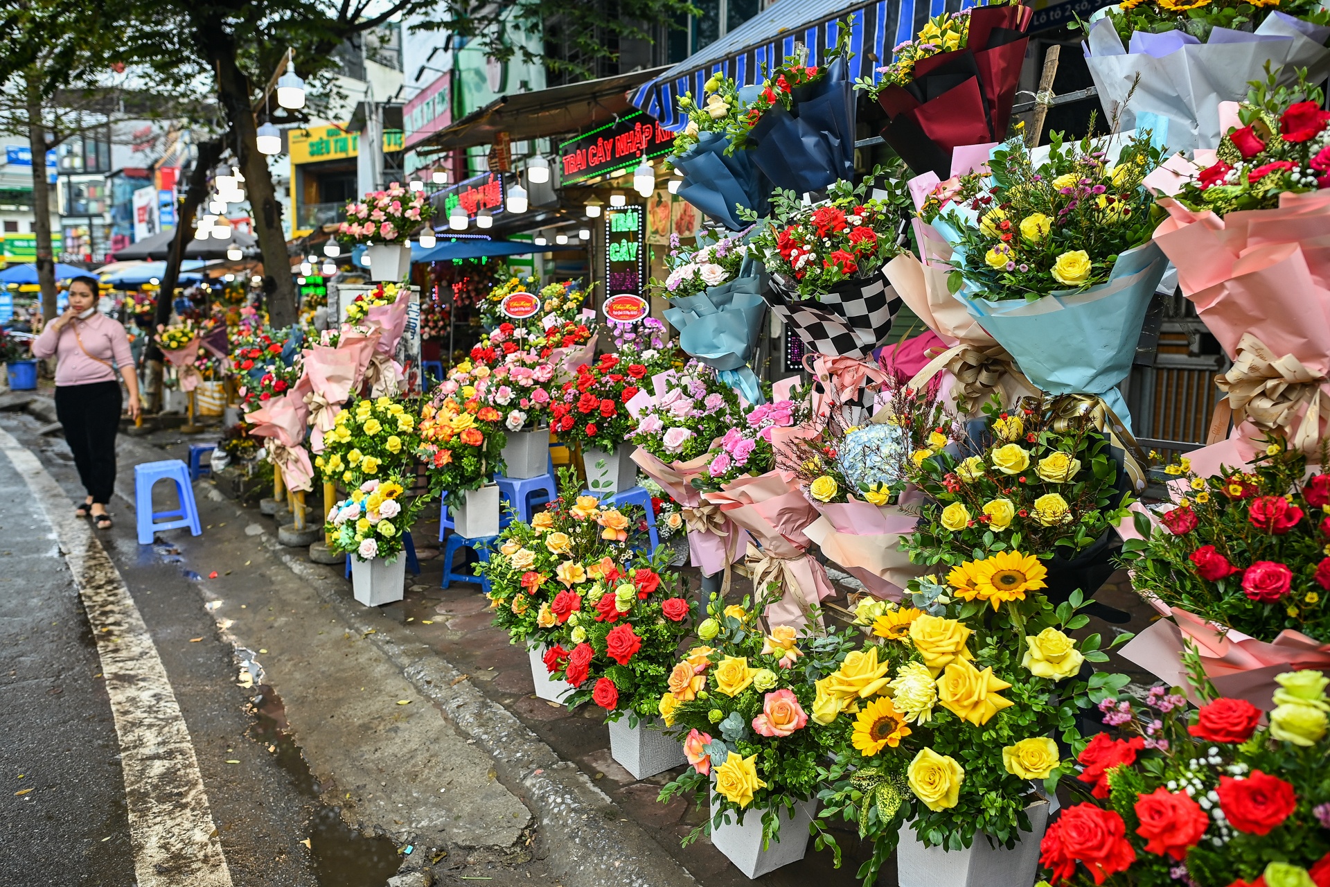 Hoa tuoi tang gia manh ngay 8/3 anh 1