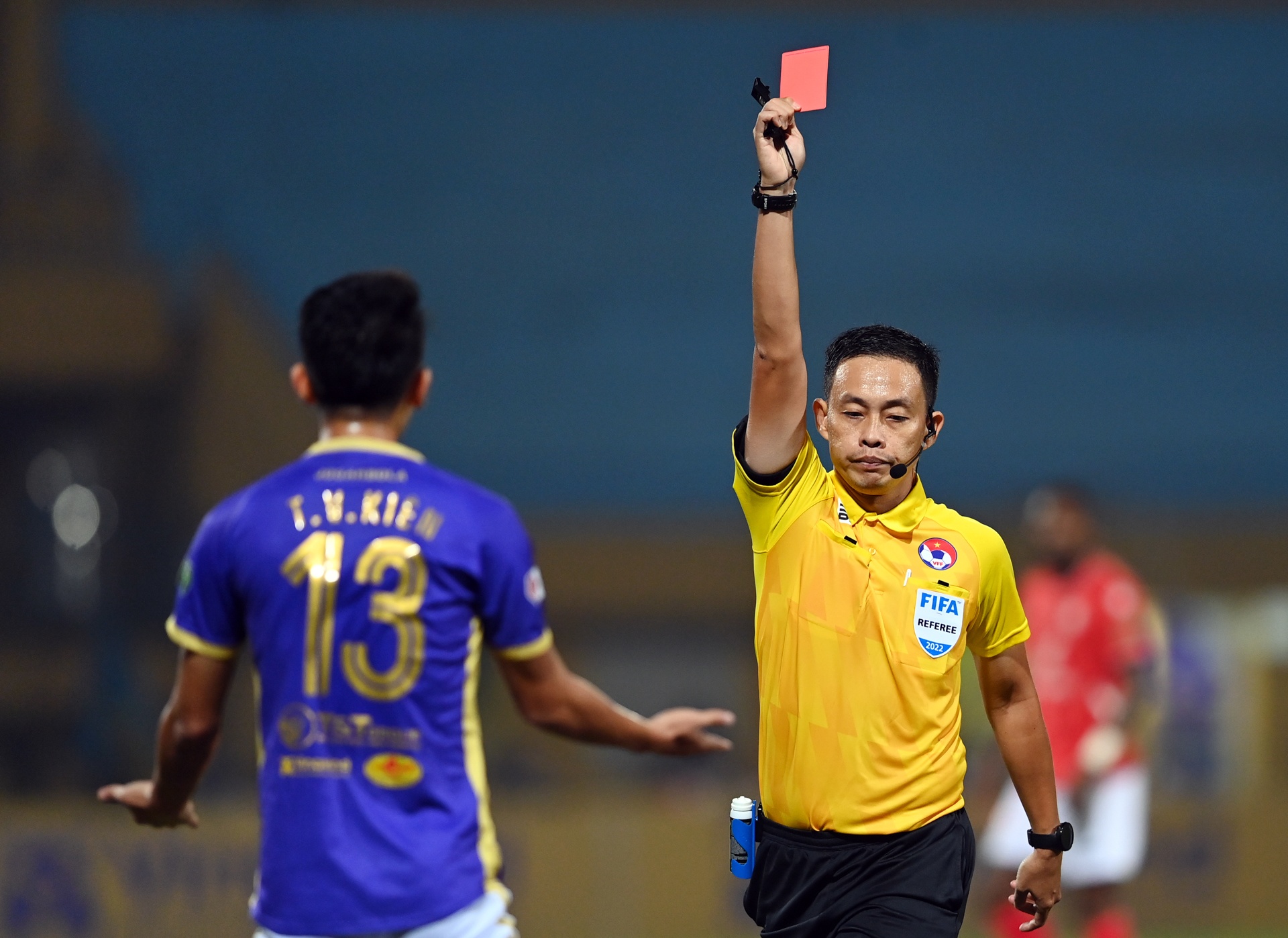 CLB Ha Noi hoa tren san Hang Day anh 8