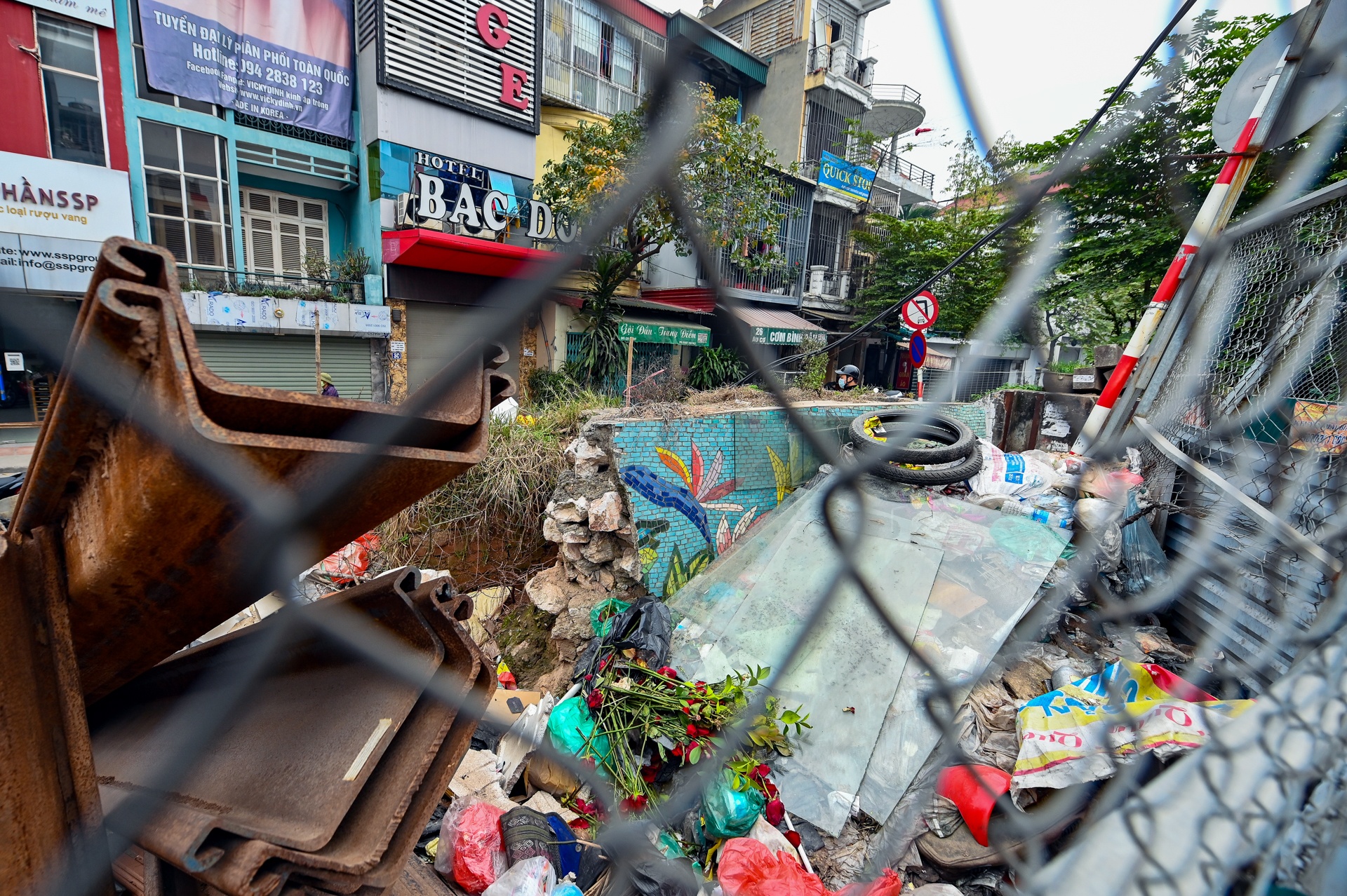 Ngon ngang du an mo rong duong Au Co anh 10