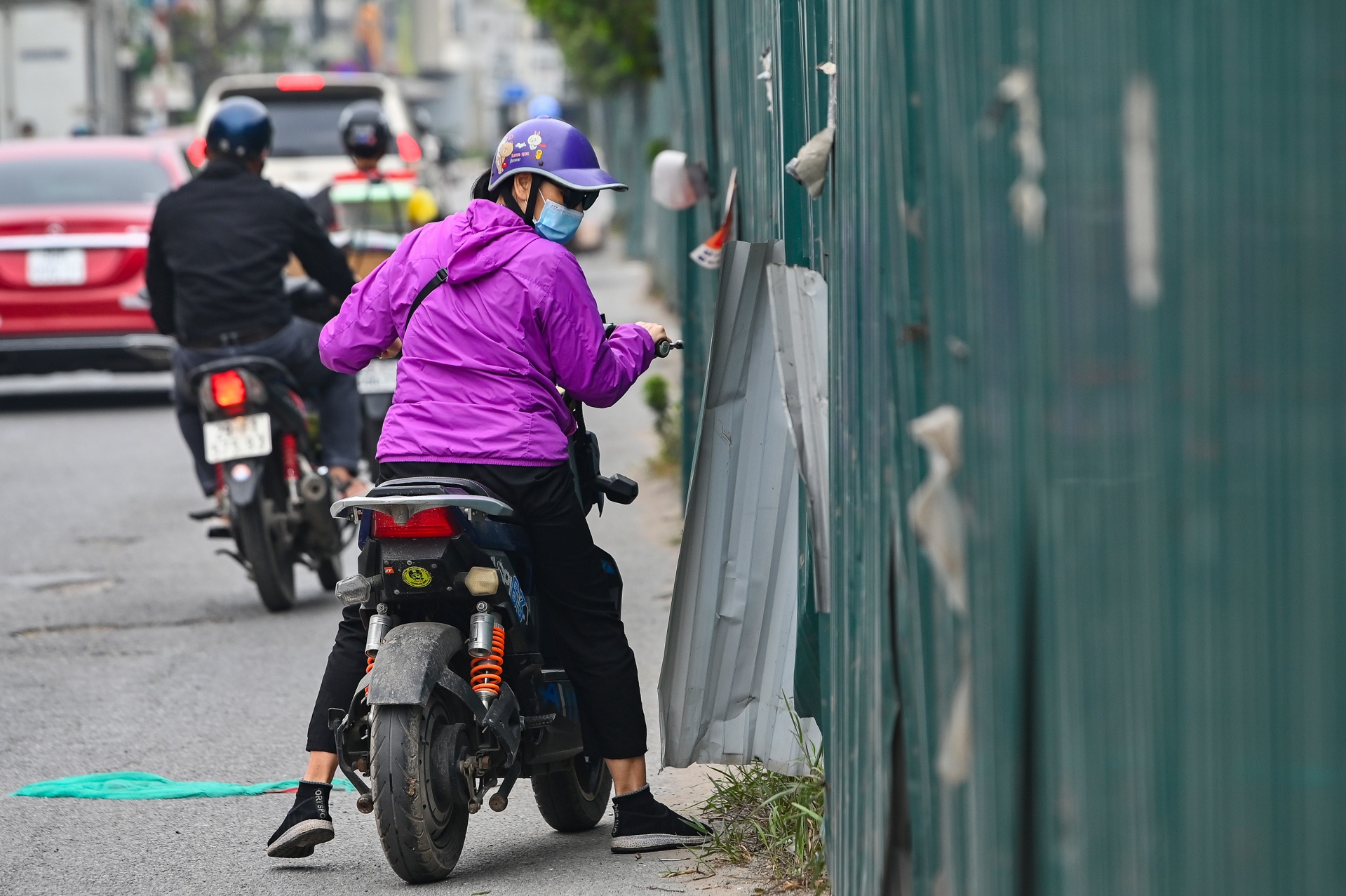 Ngon ngang du an mo rong duong Au Co anh 9